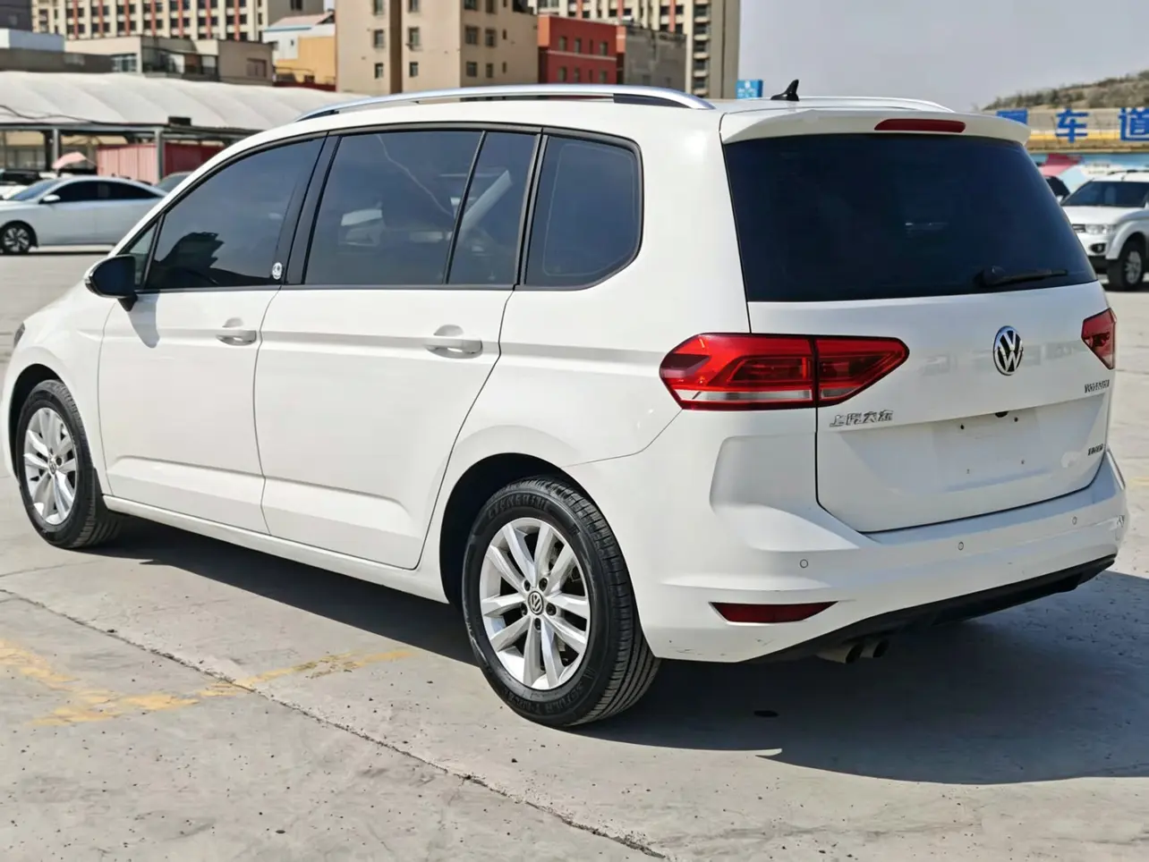 Volkswagen Touran L