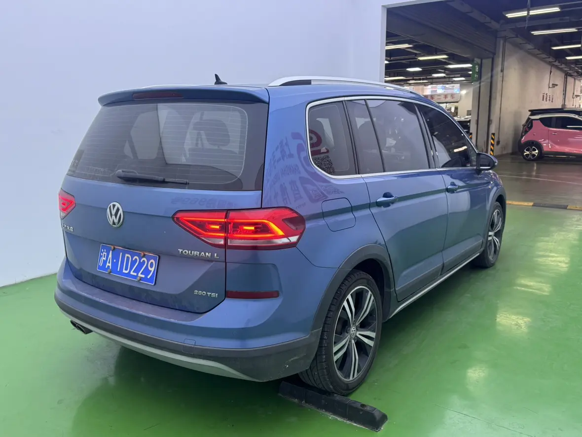 Volkswagen Touran L