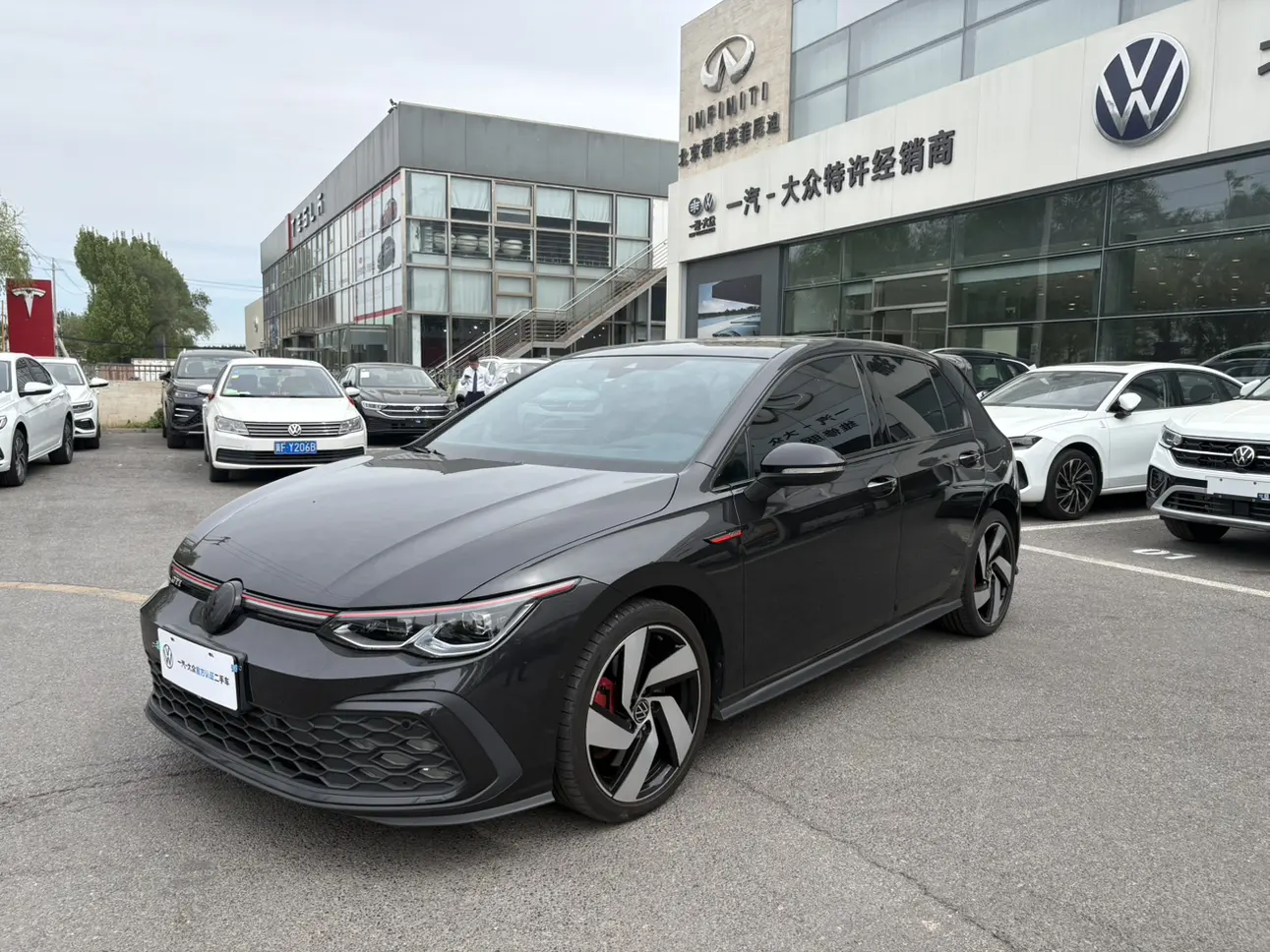 Volkswagen Golf GTI