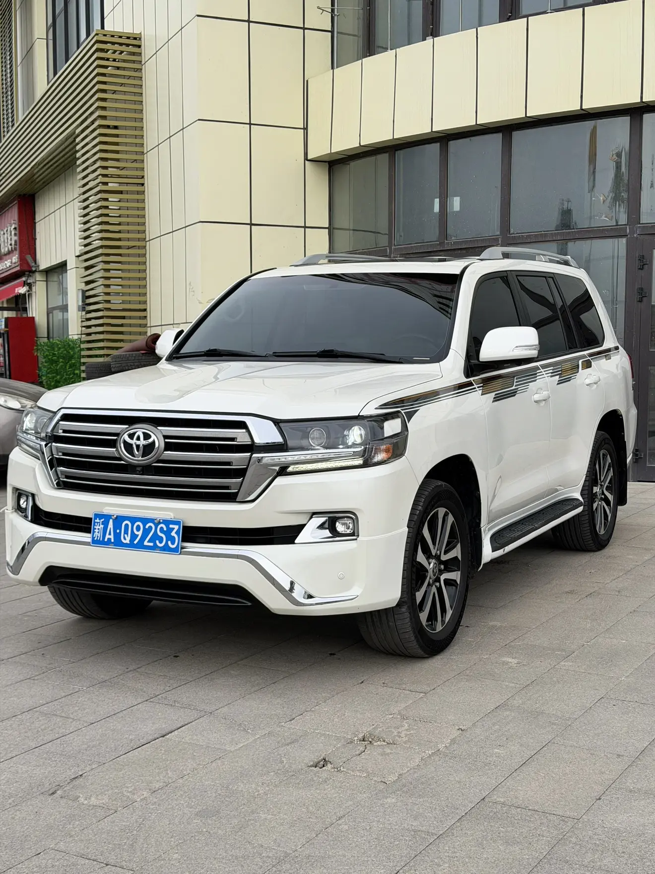 Toyota Land Cruiser