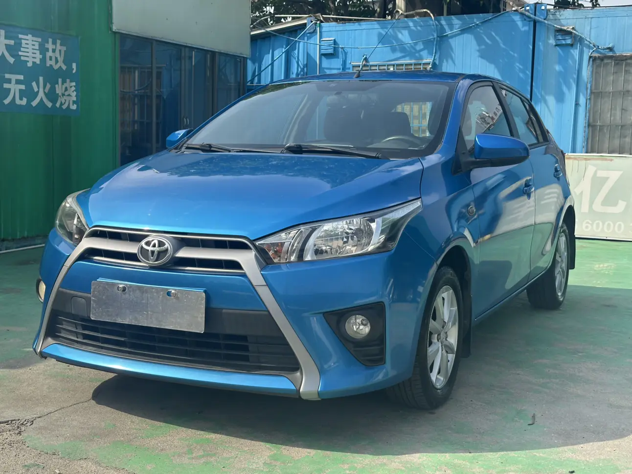 Toyota Yaris L