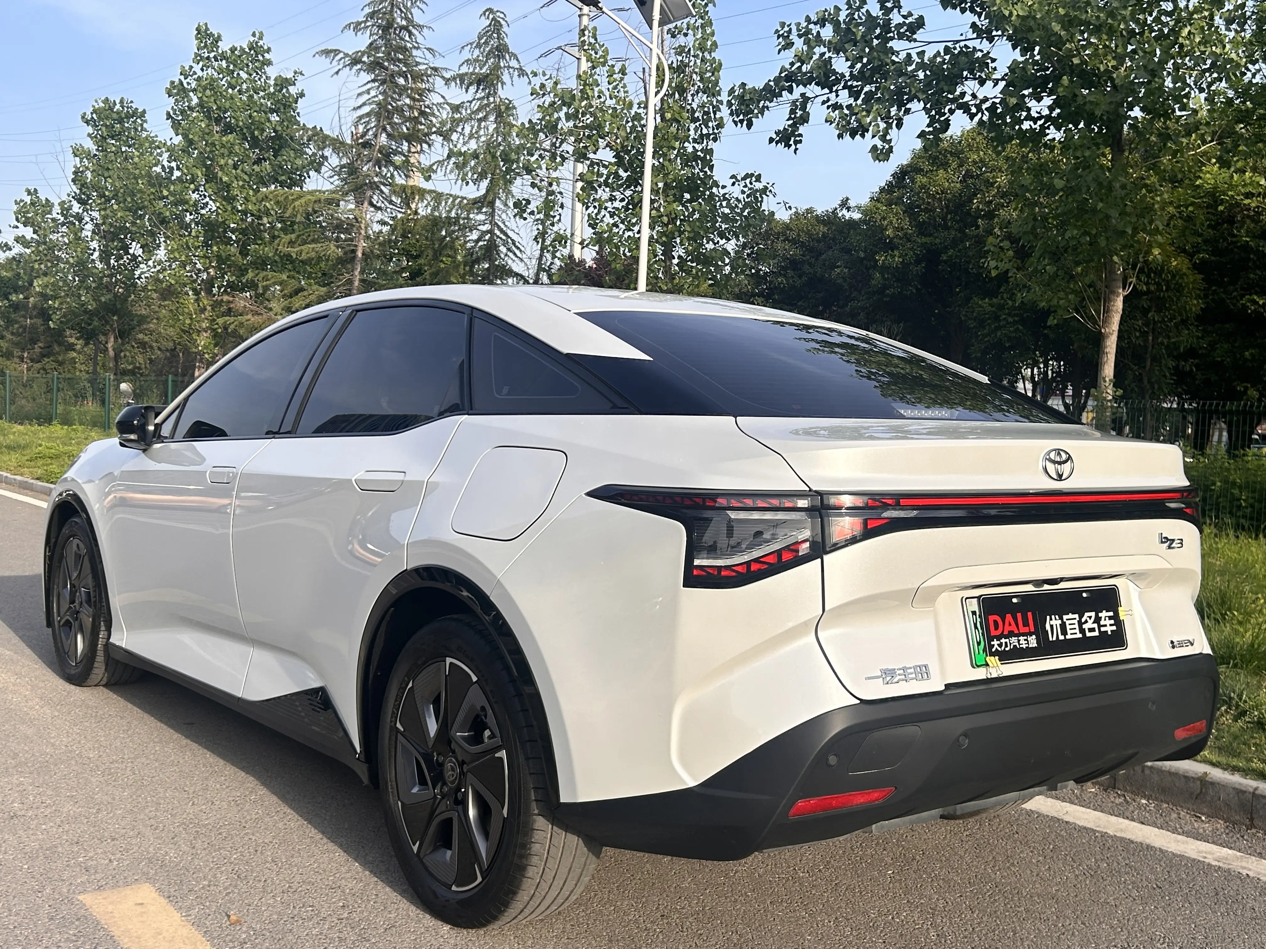 Toyota bZ