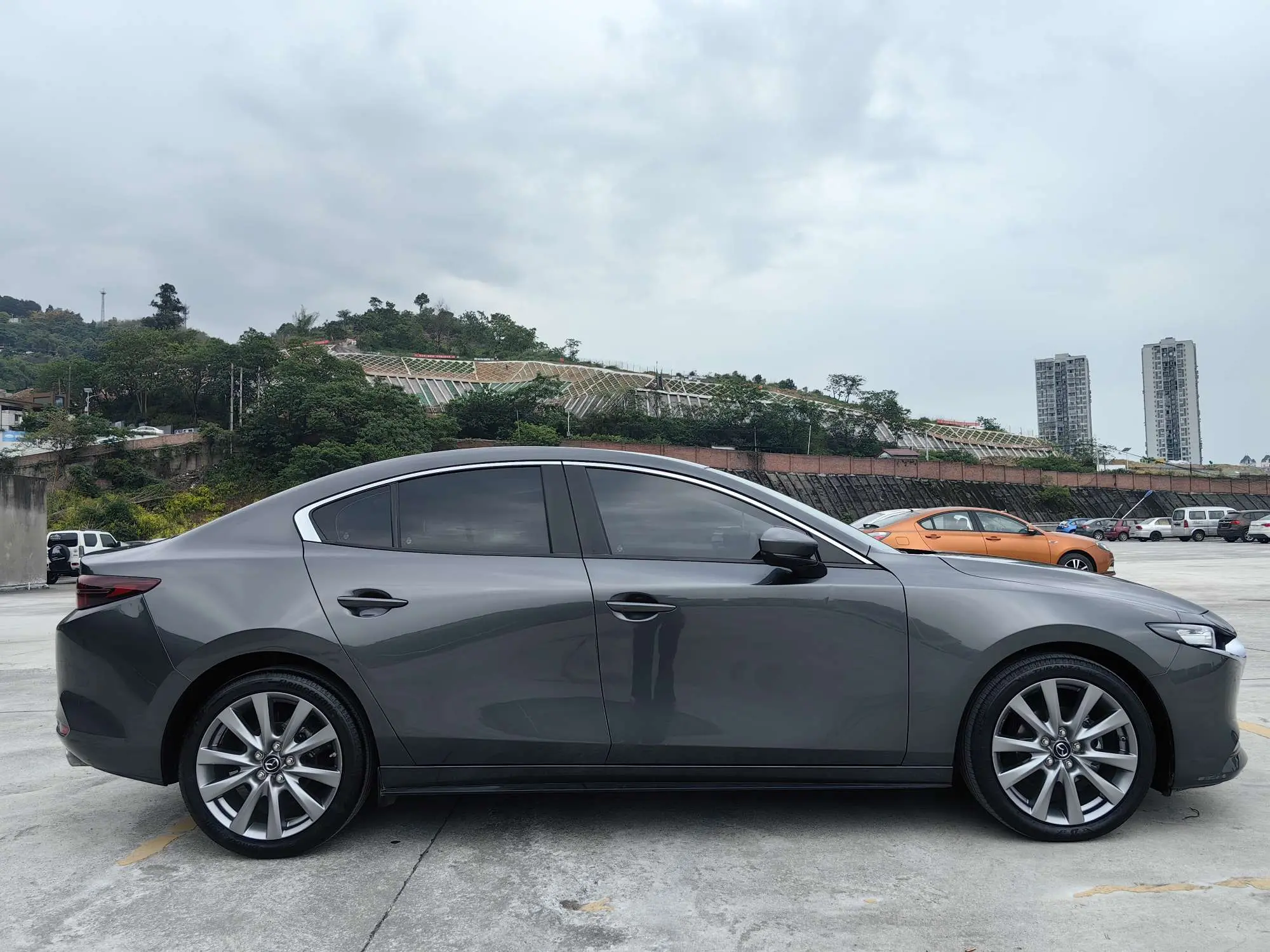 Mazda Axela