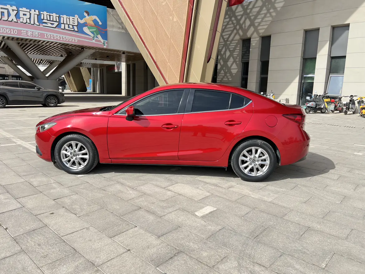 Mazda Axela