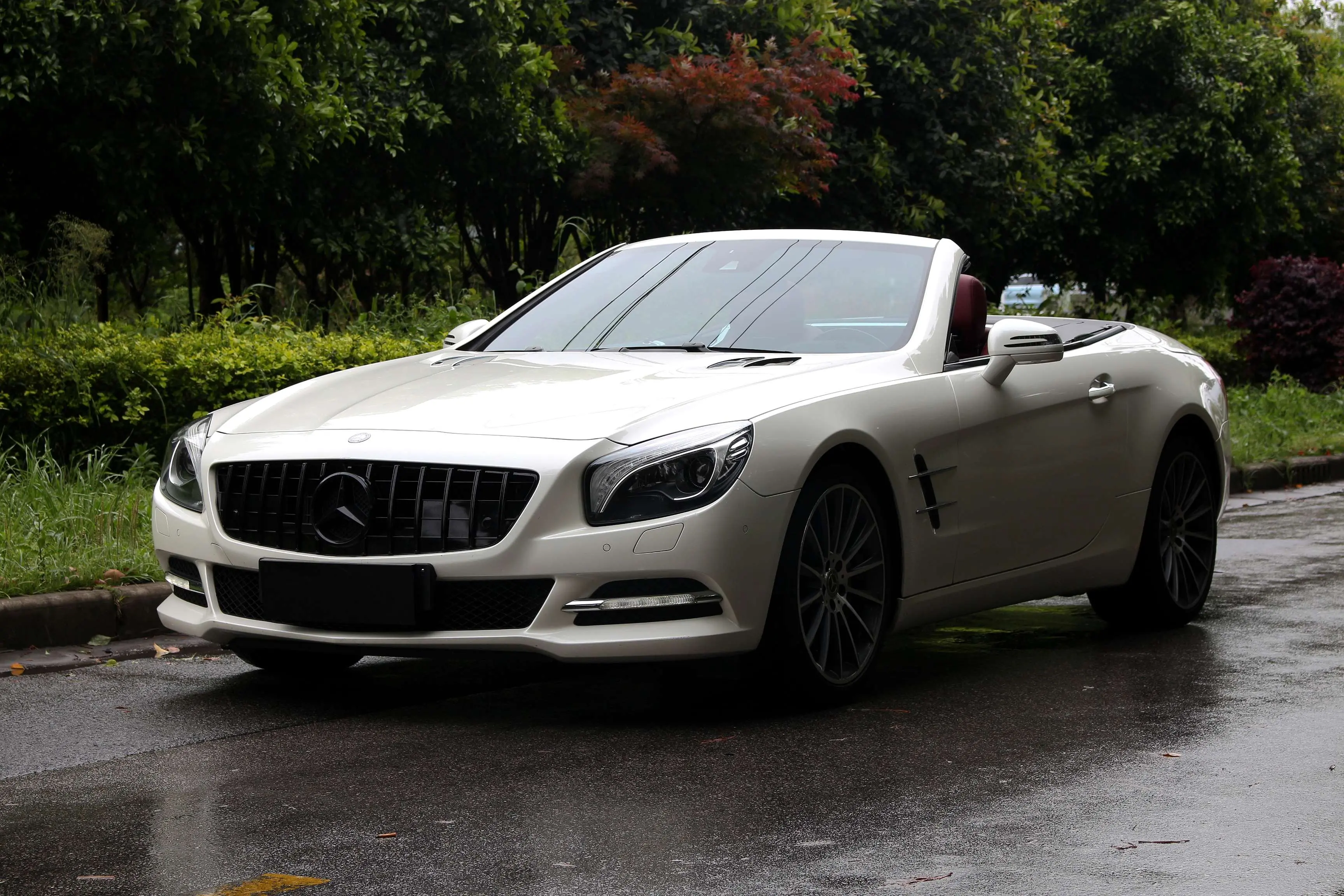 Mercedes-Benz SL Class