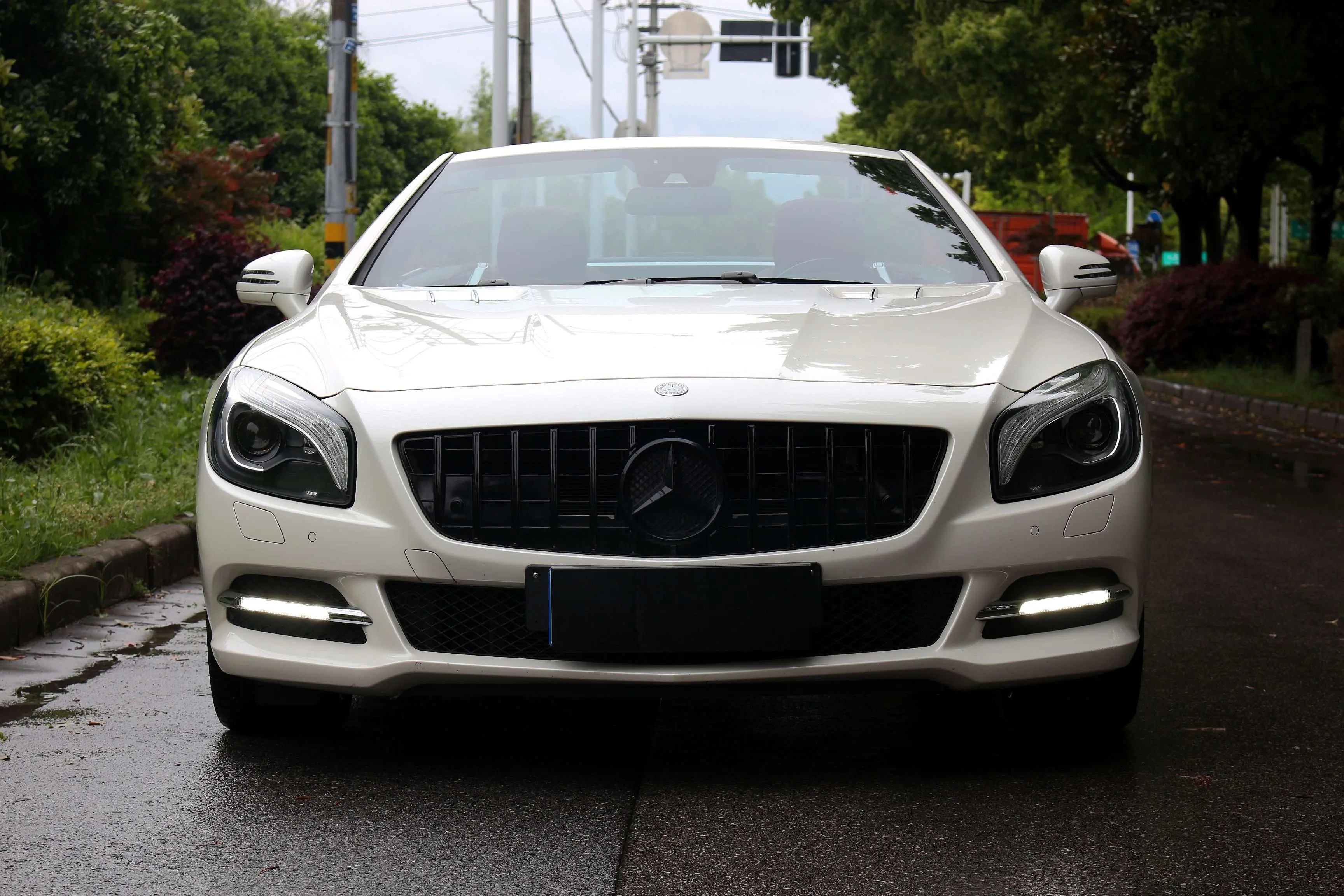 Mercedes-Benz SL Class
