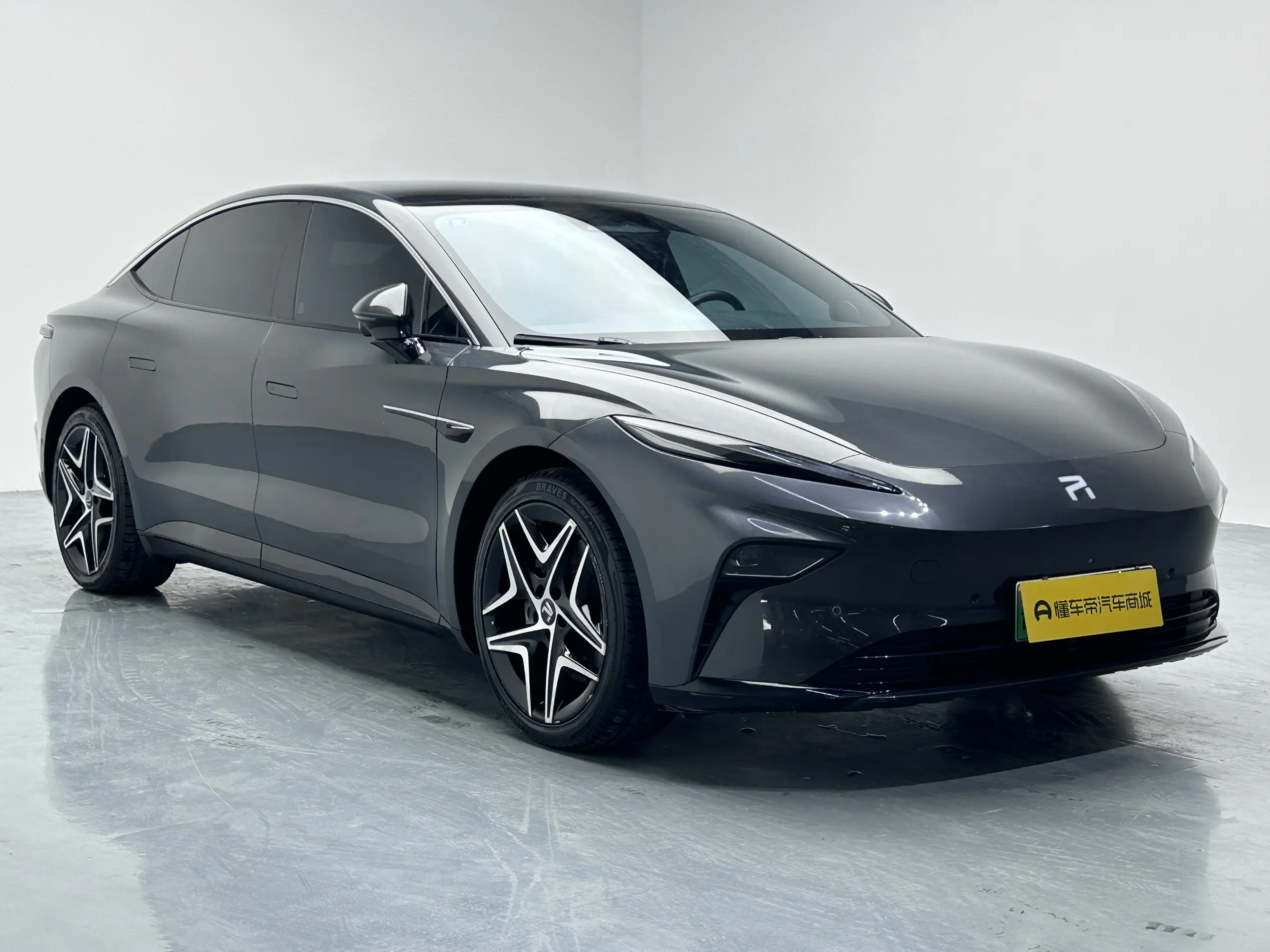 Rising Auto Feifan F7