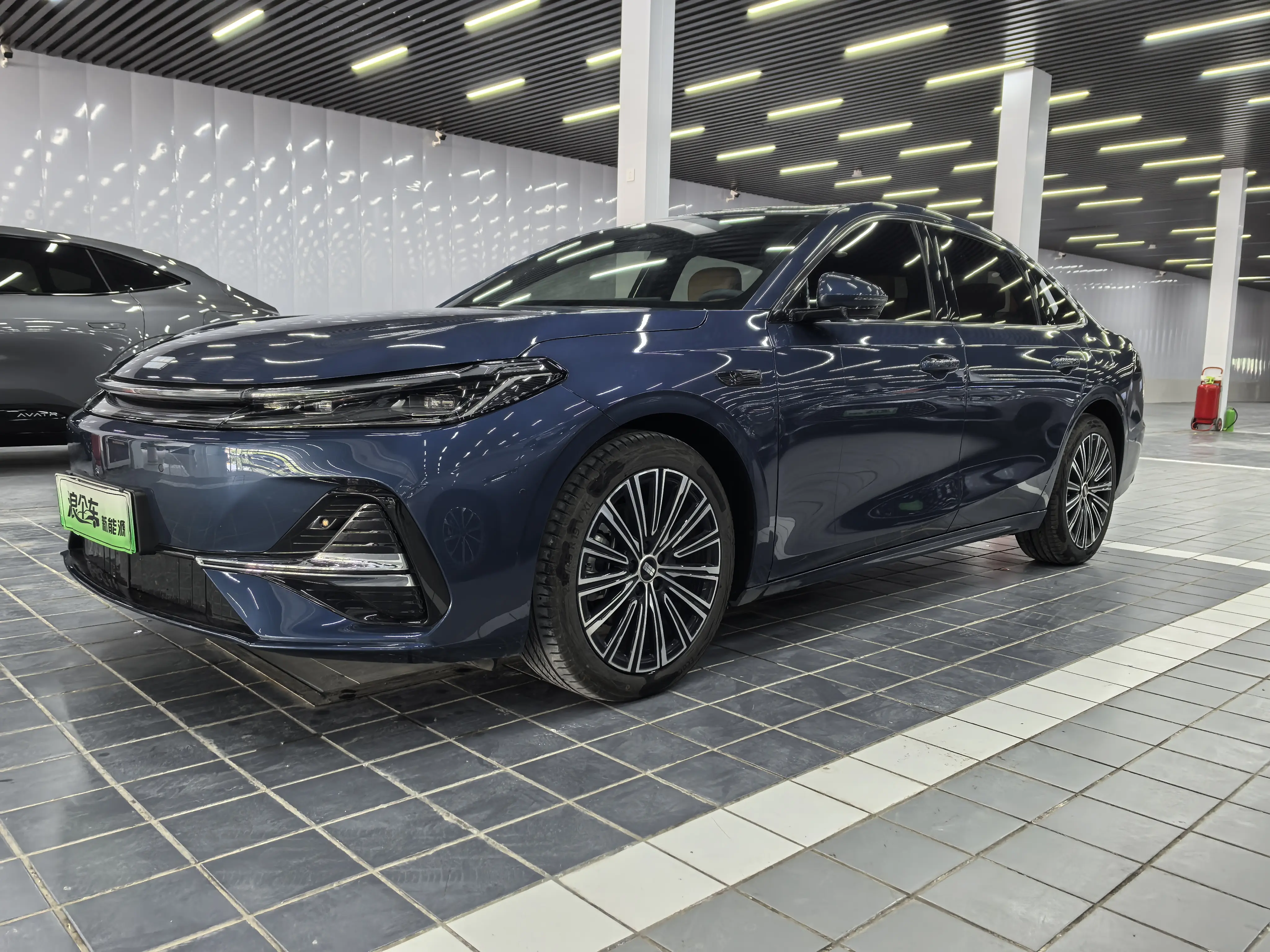 Geely Galaxy A7 EM