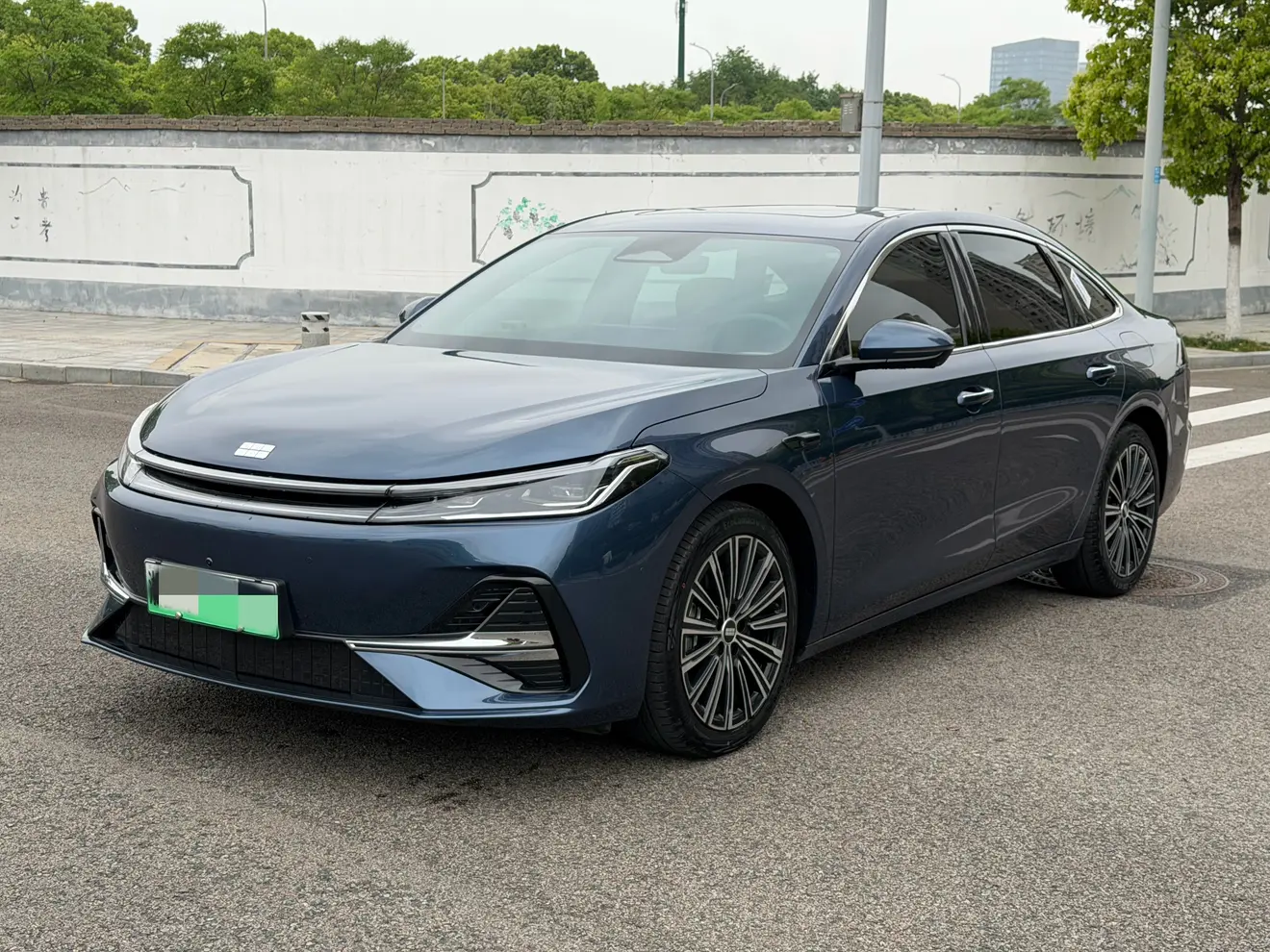 Geely Galaxy A7 EM