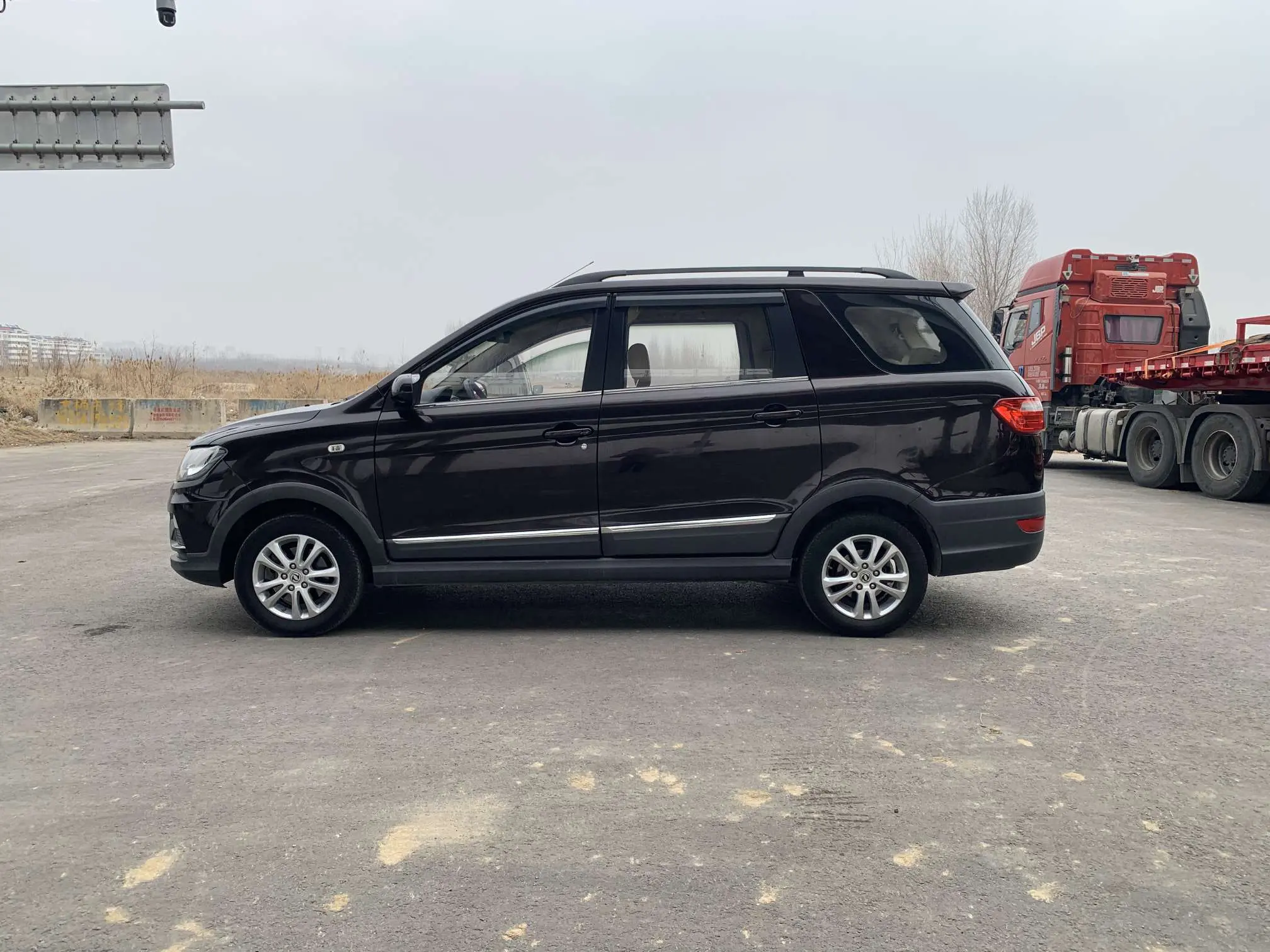 Dongfeng Fengon 370