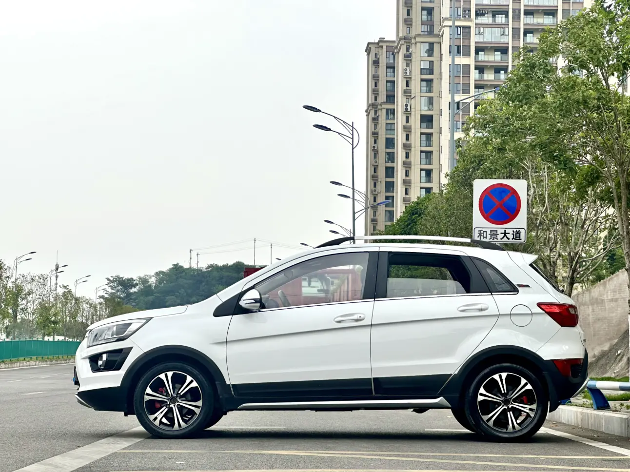 BAIC Shenbao X25