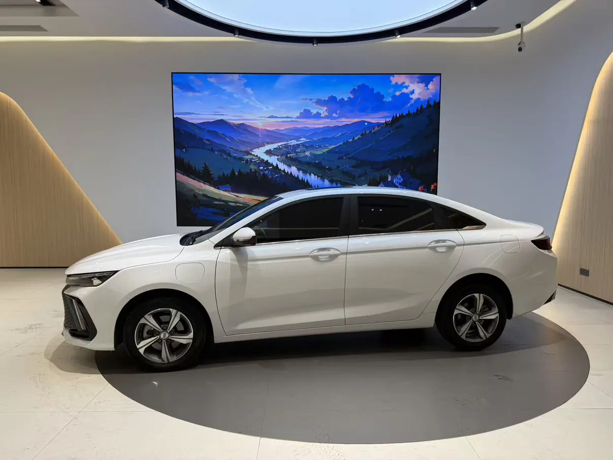 Geely Emgrand L HiP