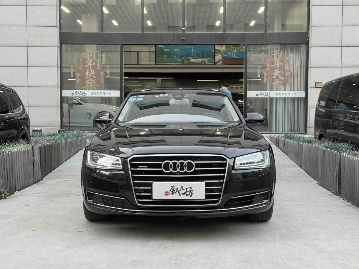Audi A8