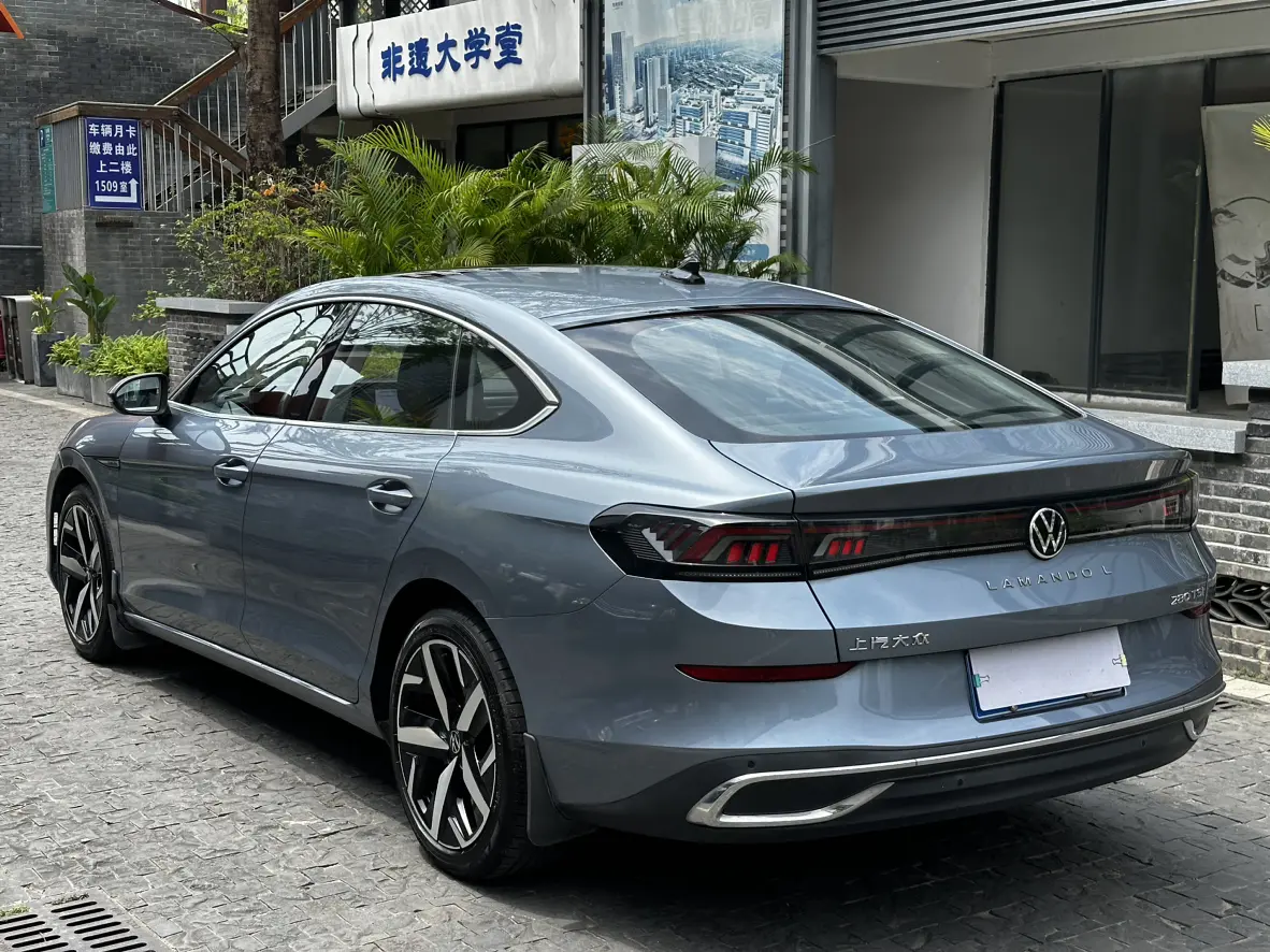 Volkswagen Lamando