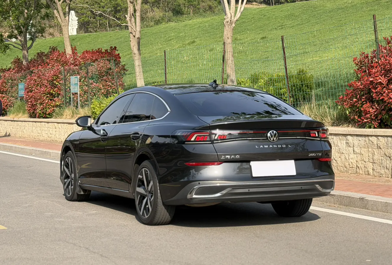 Volkswagen Lamando