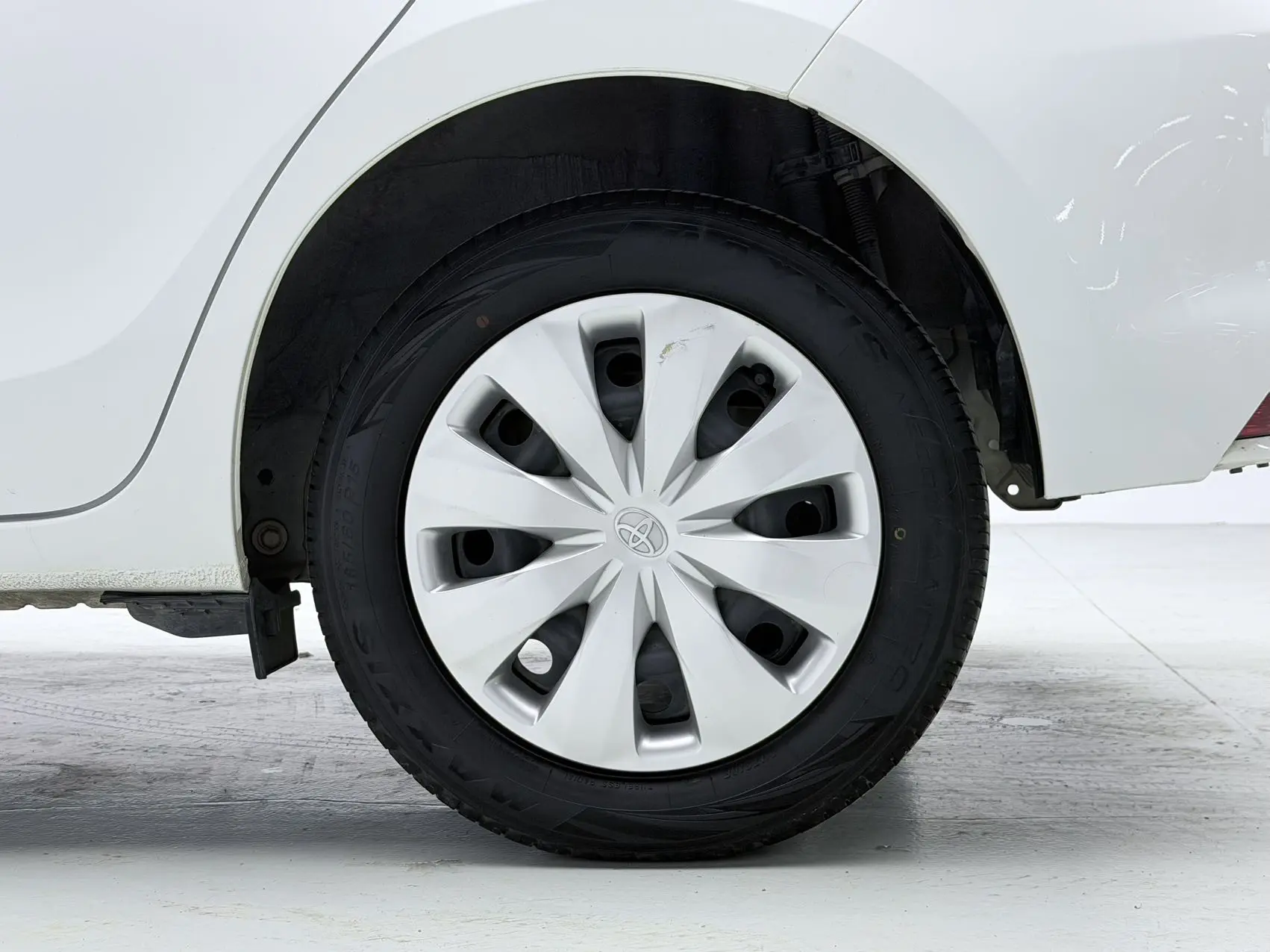 Toyota Yaris L