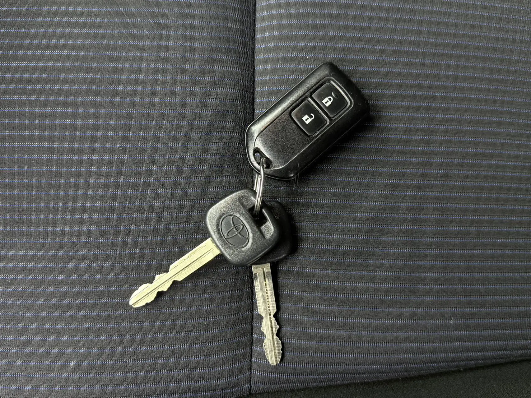 Toyota Yaris L