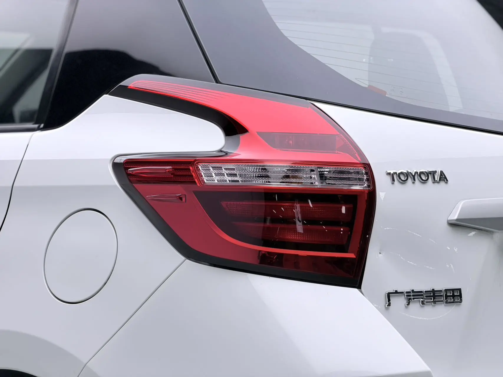 Toyota Yaris L