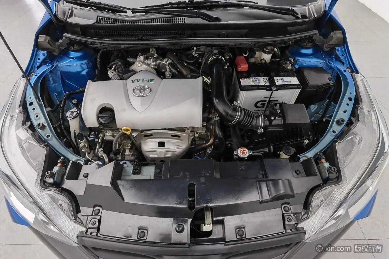 Toyota Yaris L
