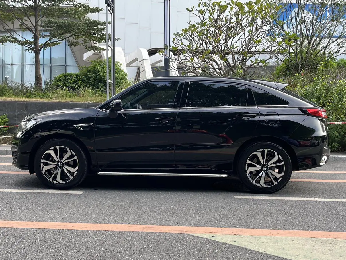 Honda UR-V