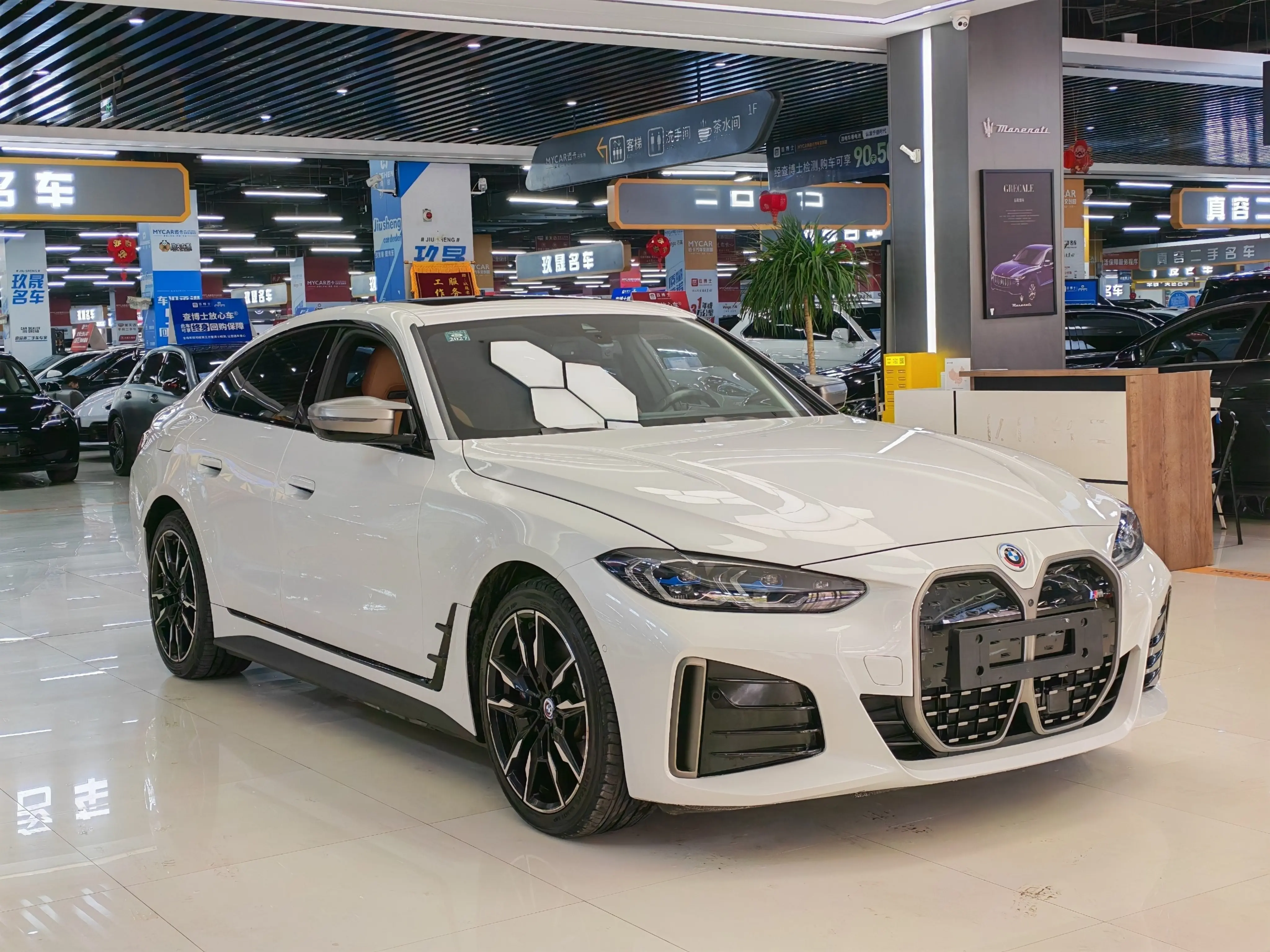 BMW i4