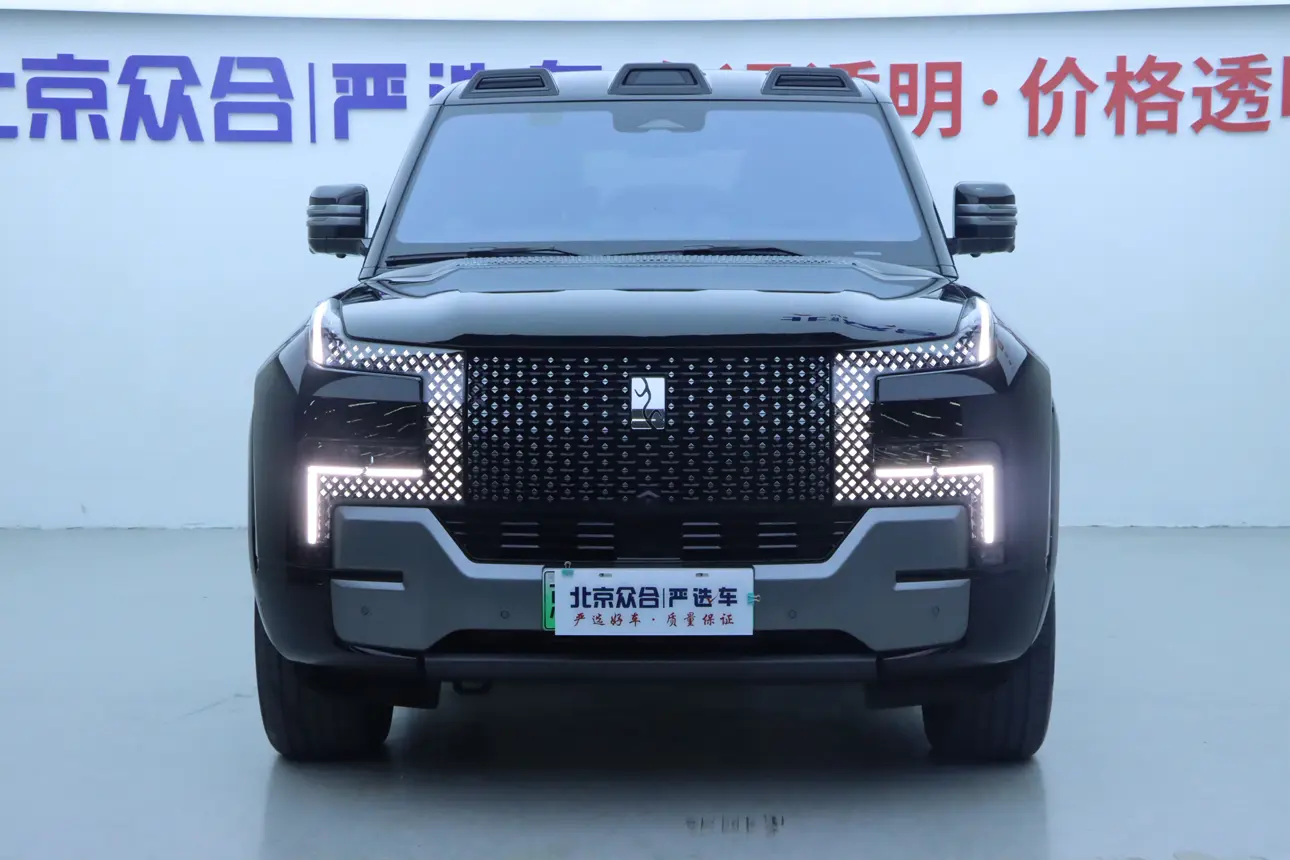 BYD Yangwang U8