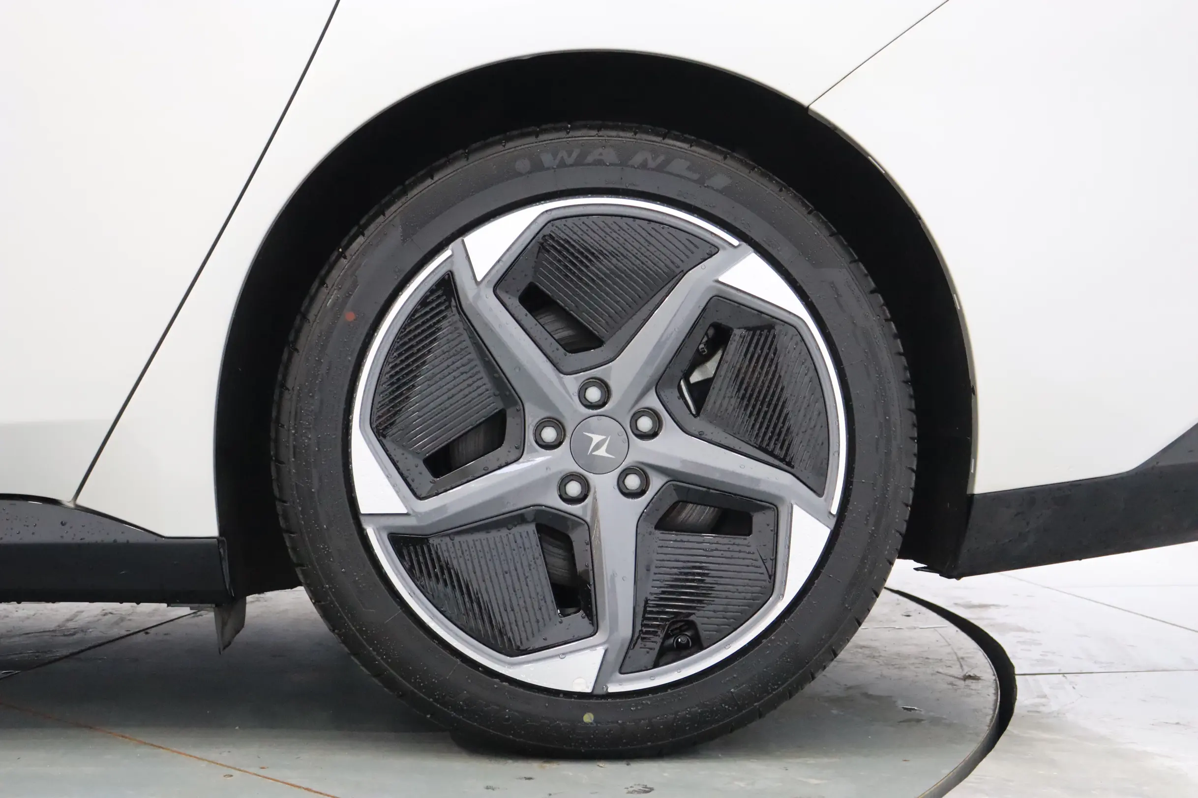 Dongfeng Yipai 007