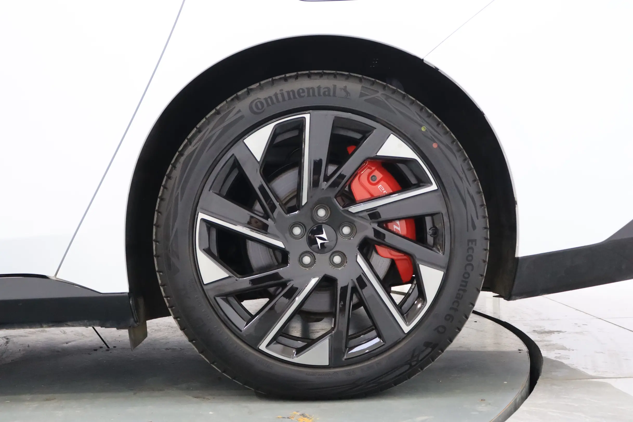Dongfeng Yipai 007