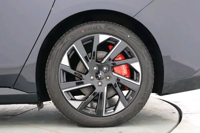 Dongfeng Yipai 007
