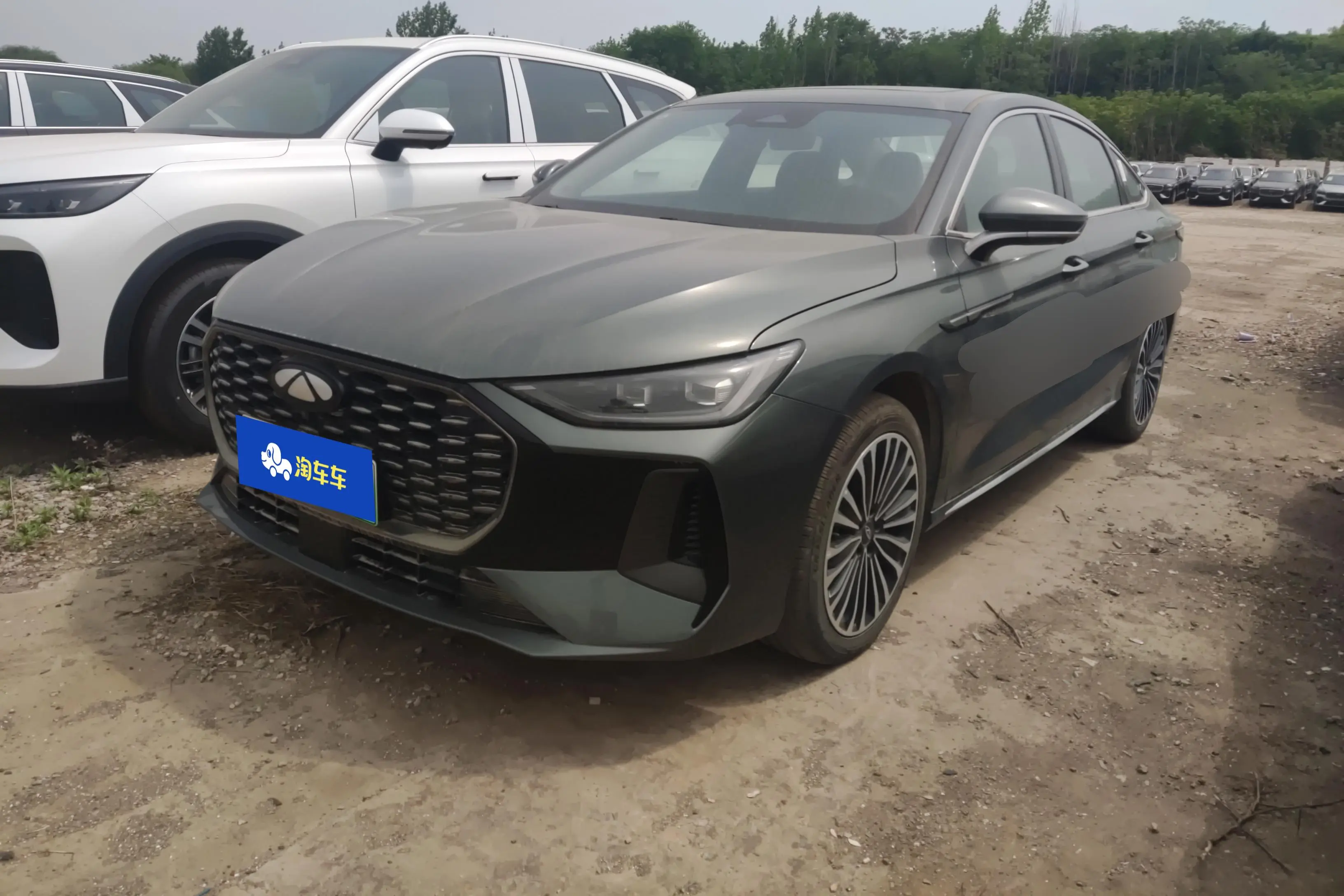 Chery Fengyun A8L