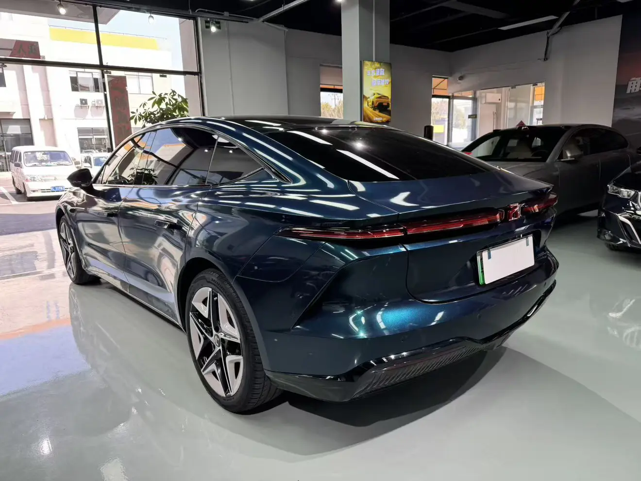 Rising Auto Feifan F7