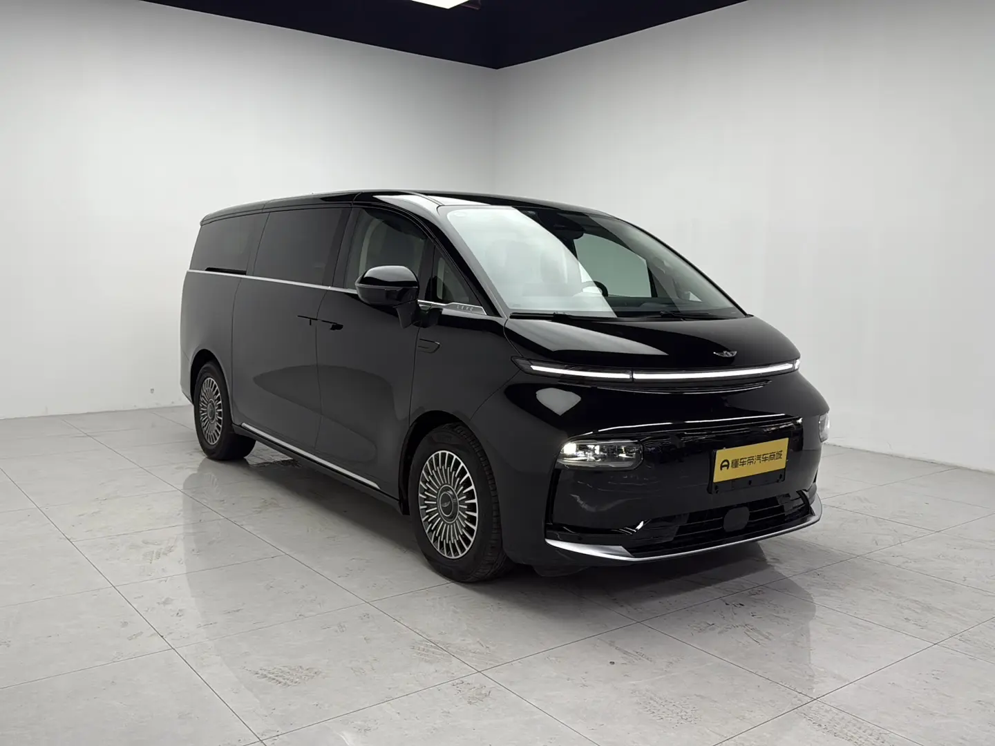 Geely Yizhen L380