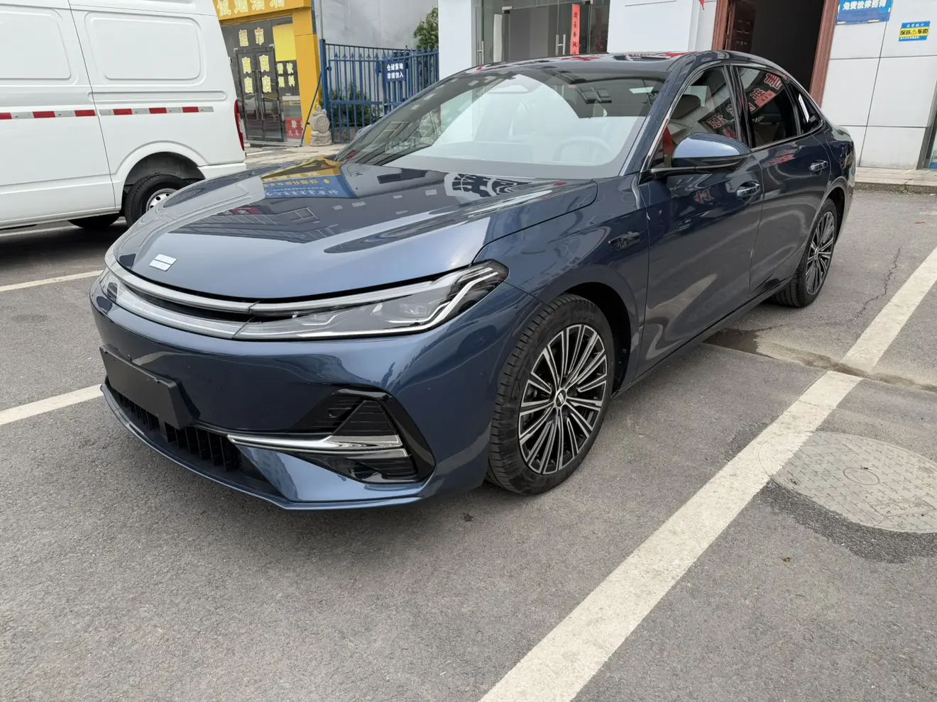 Geely Galaxy A7 EM