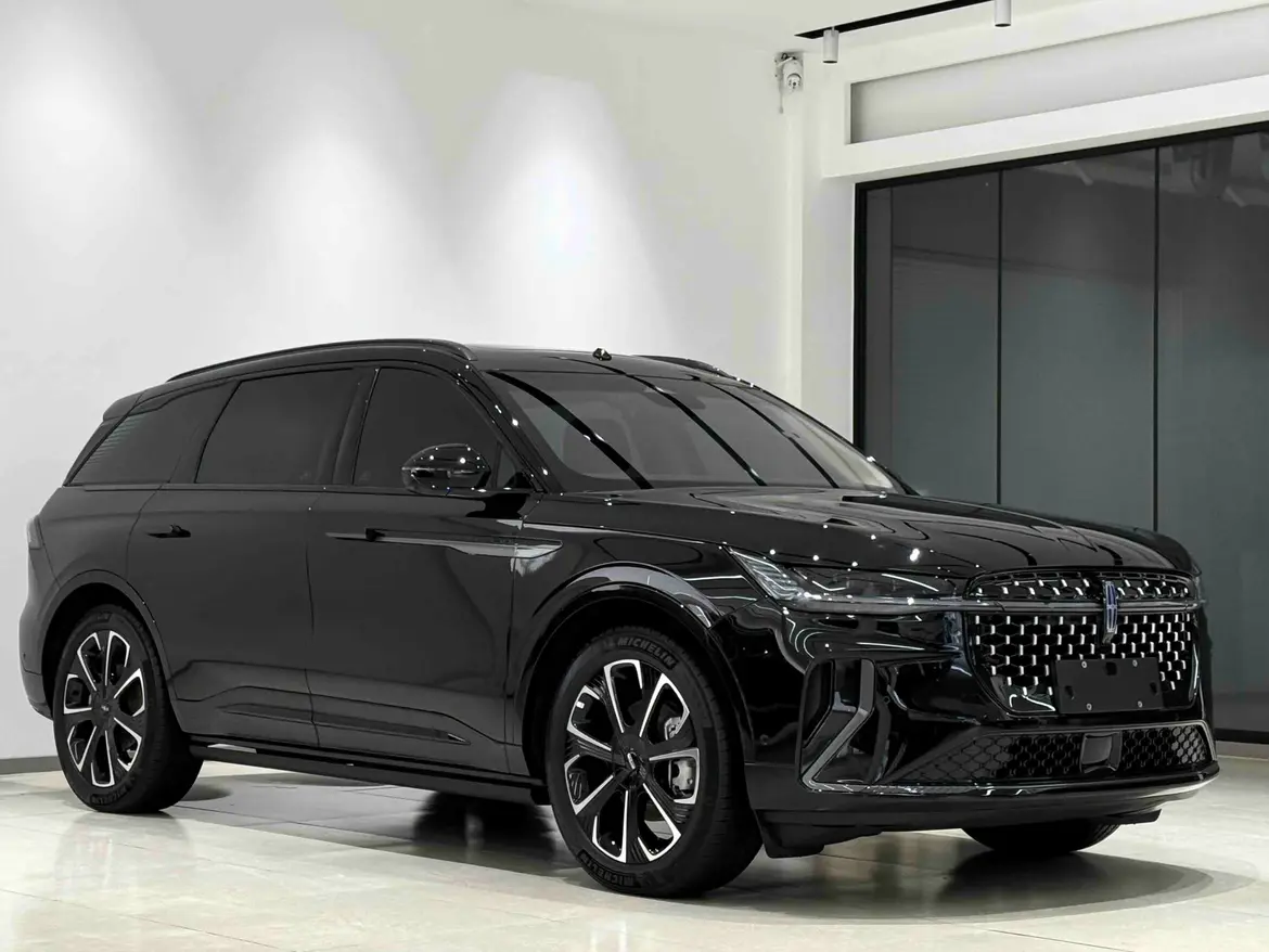 Lincoln Navigator