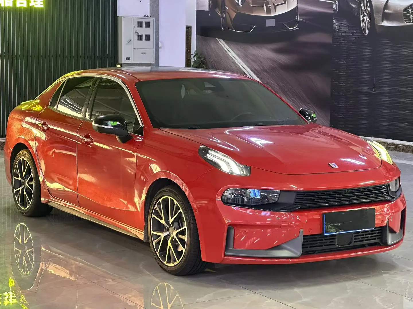 Lynk & Co 03