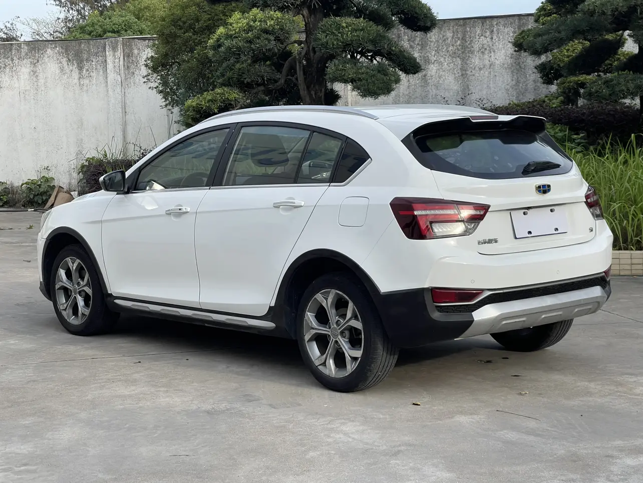 Geely Vision S1