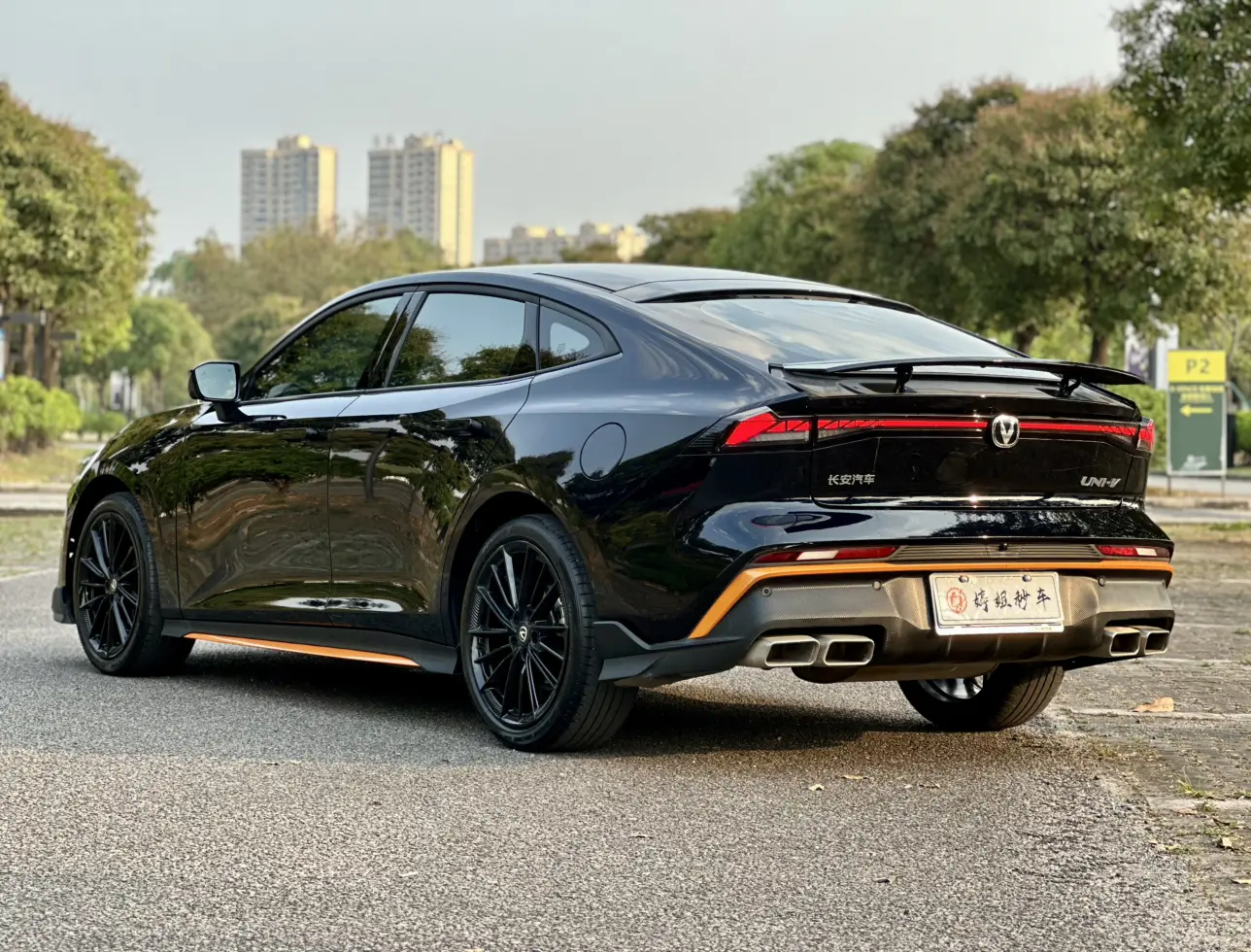 Changan UNI-V