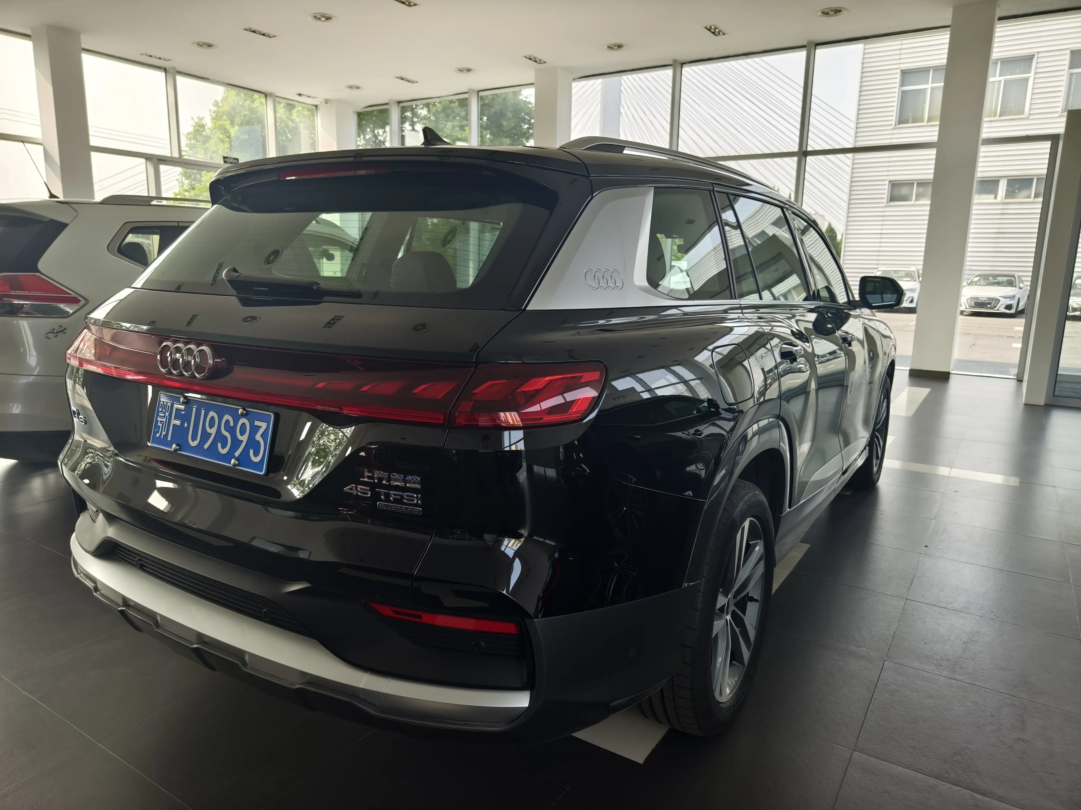 Audi Q6