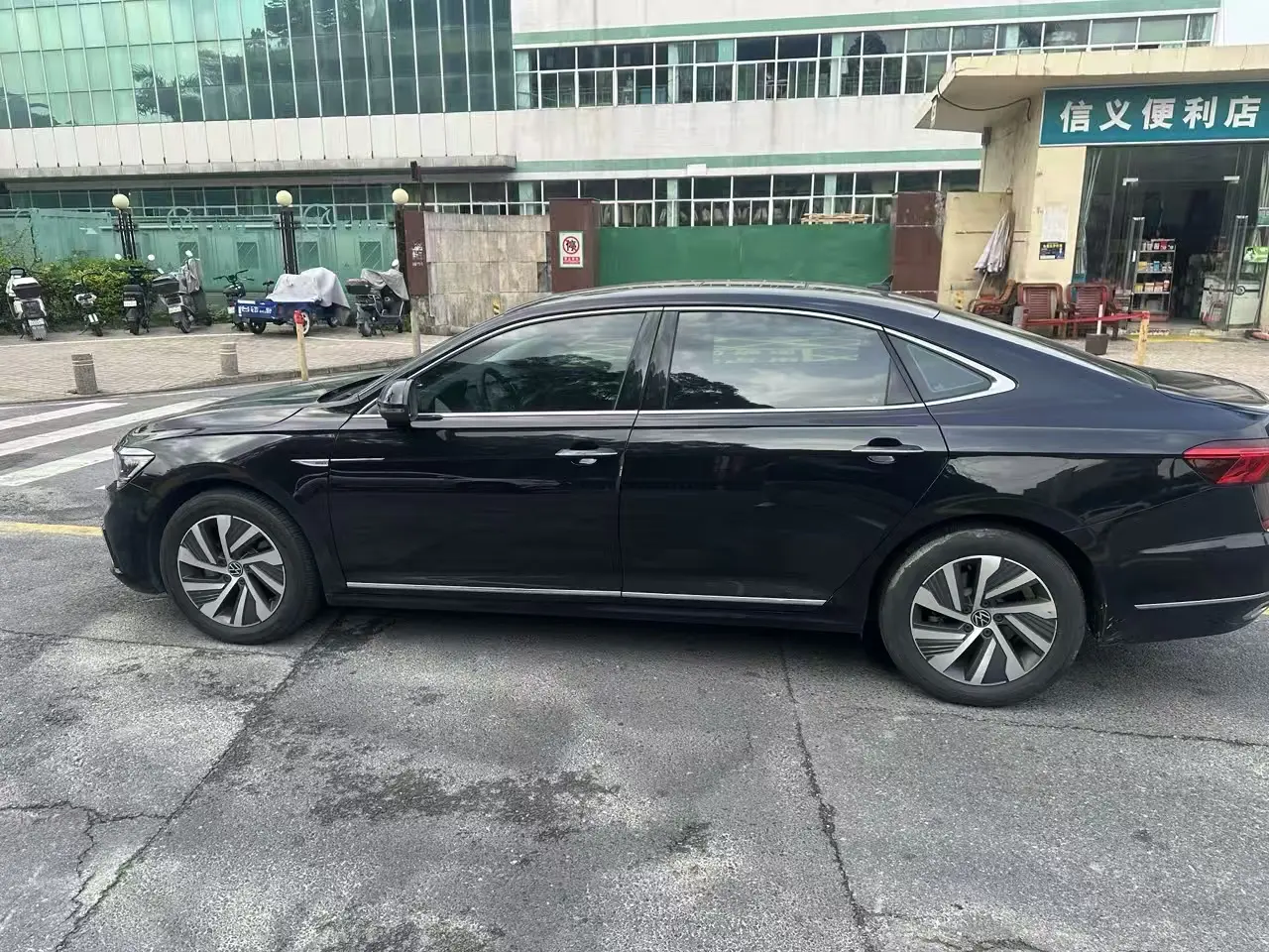Volkswagen Passat PHEV