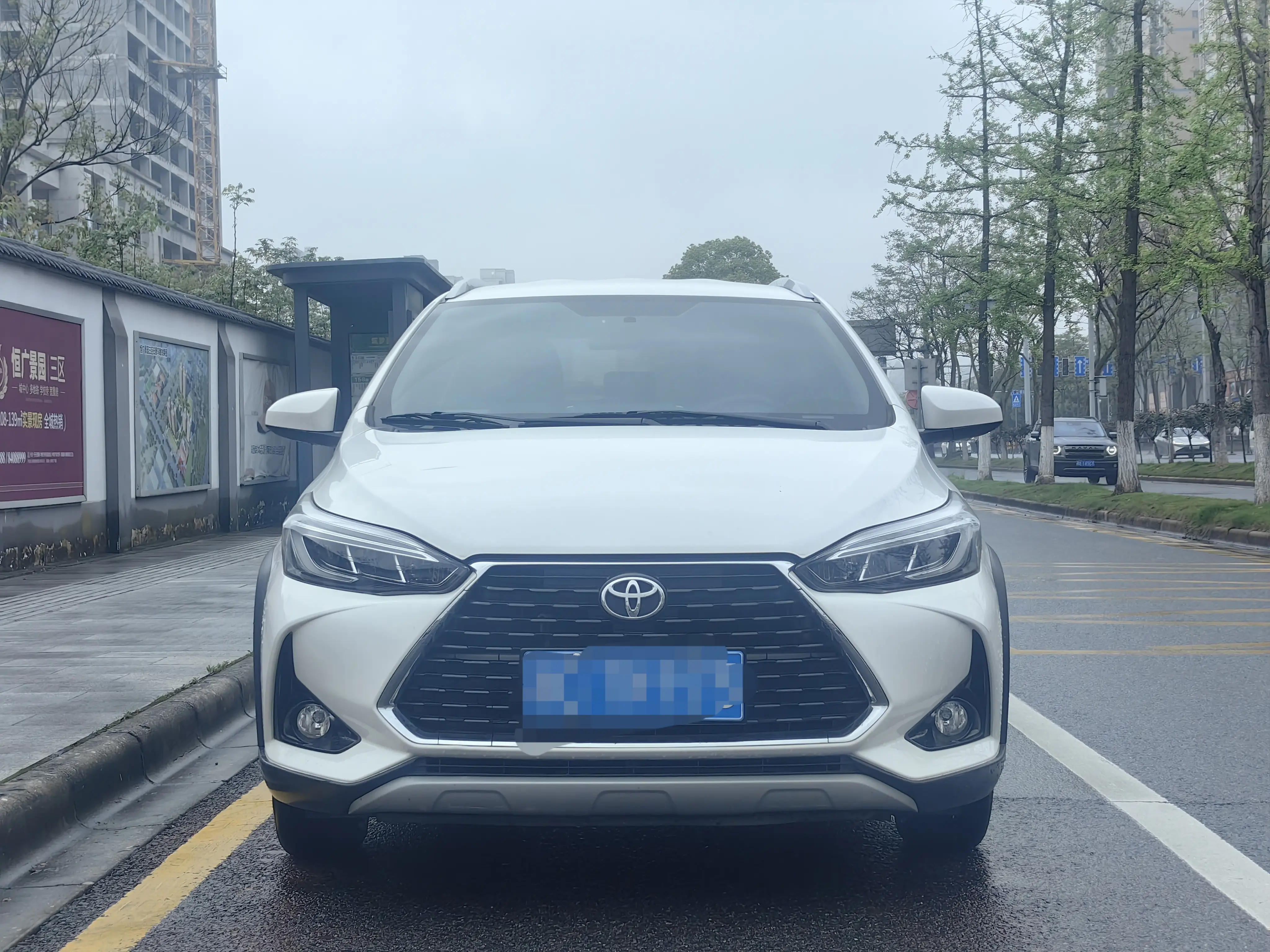 Toyota Yaris L