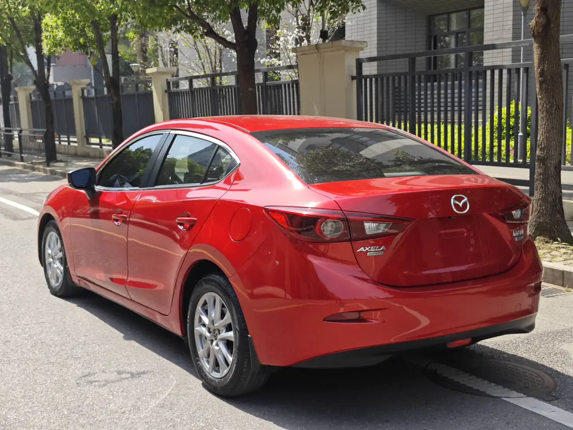 Mazda Axela