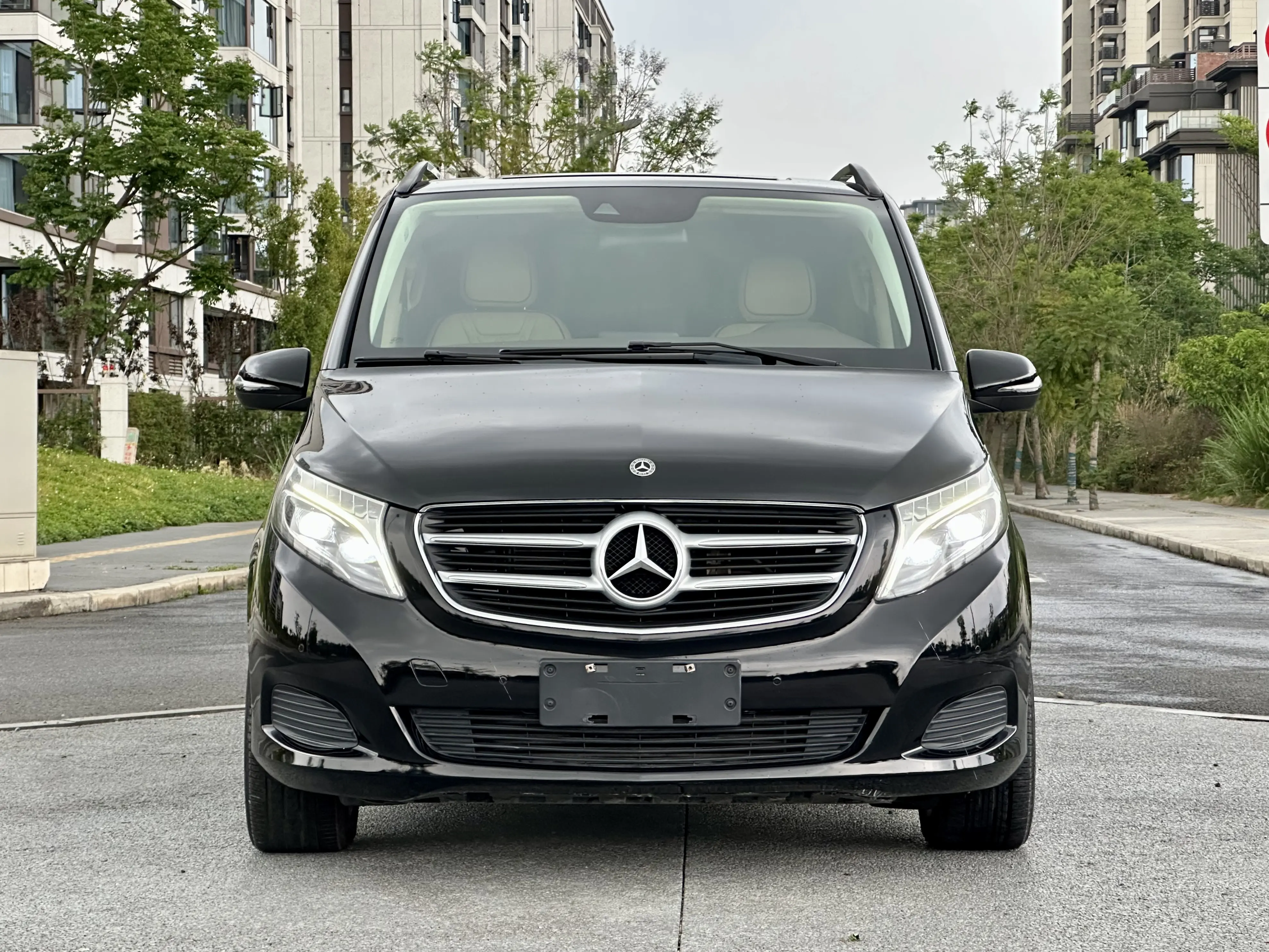 Mercedes-Benz V-Class