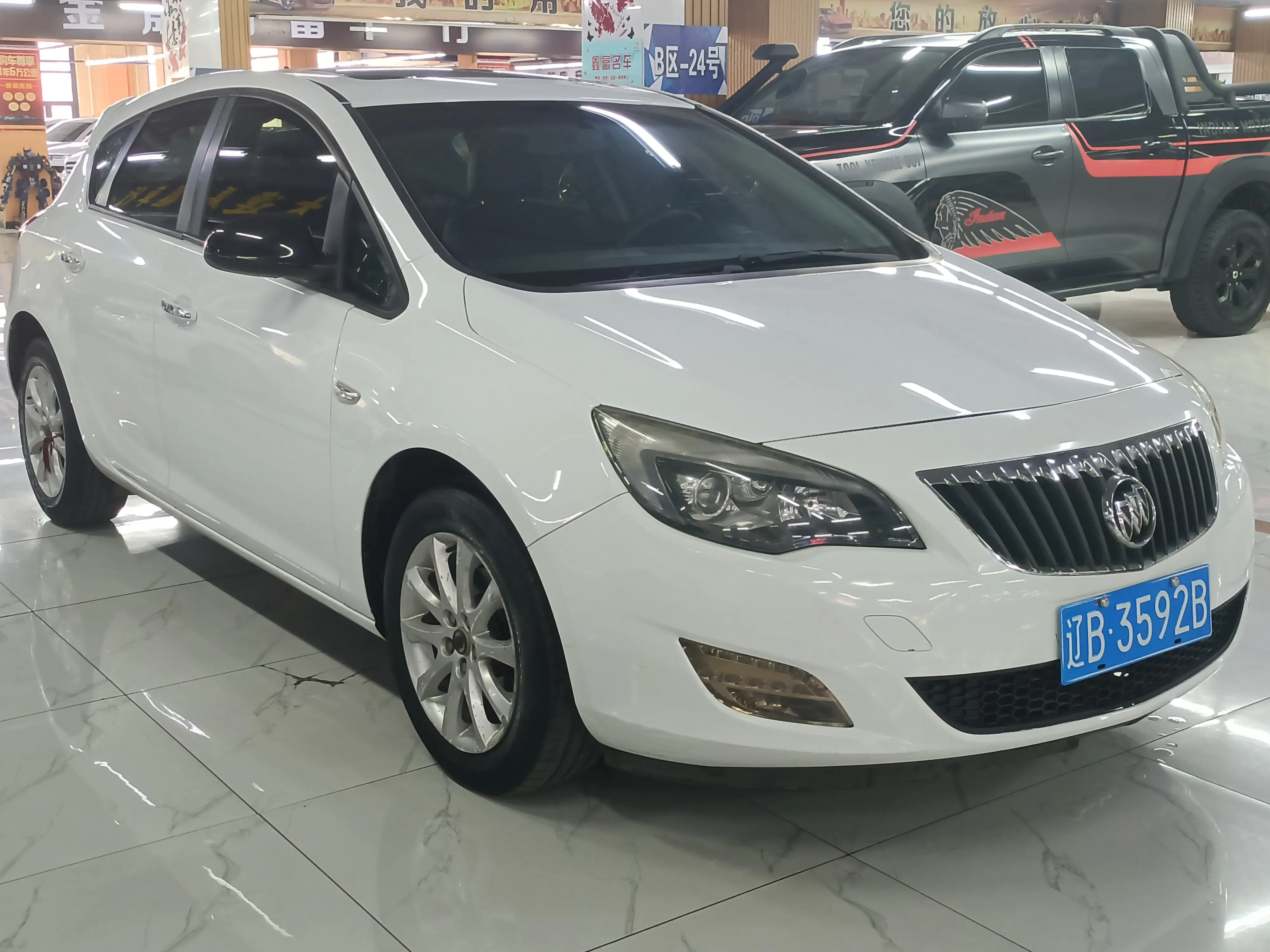 Buick Yinglang