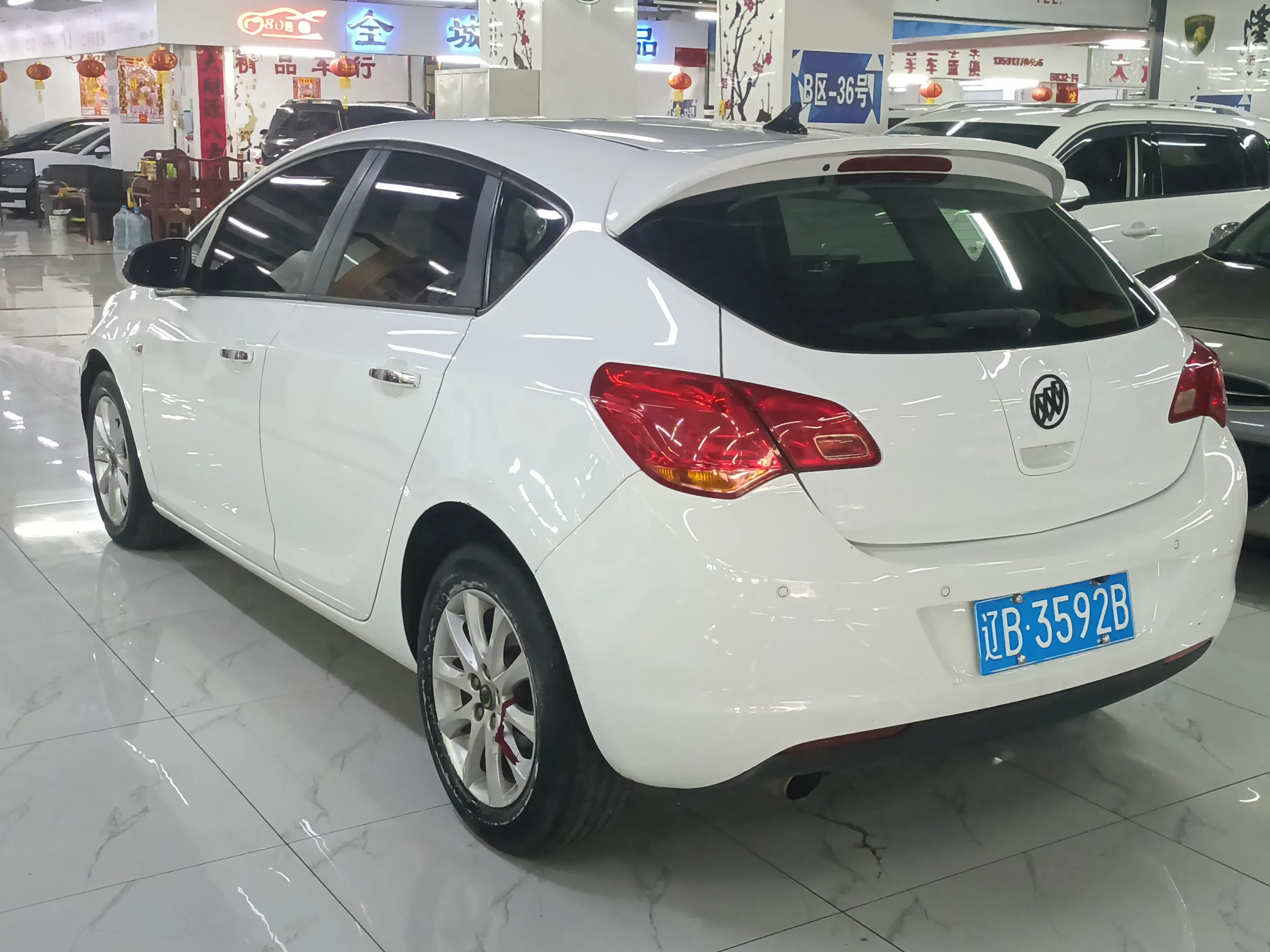 Buick Yinglang