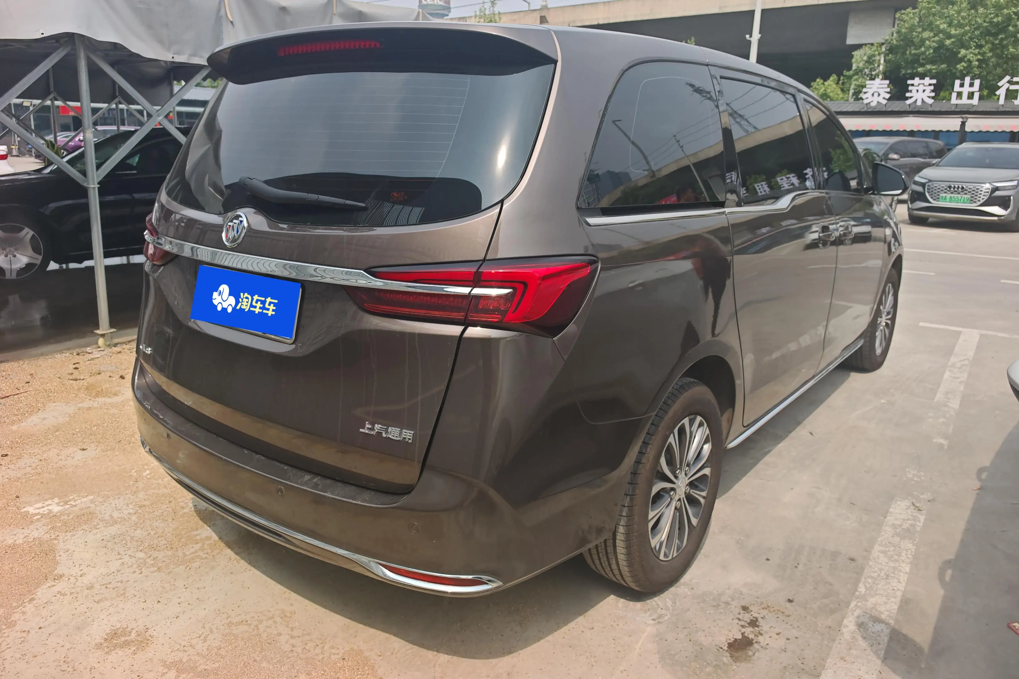 Buick GL8