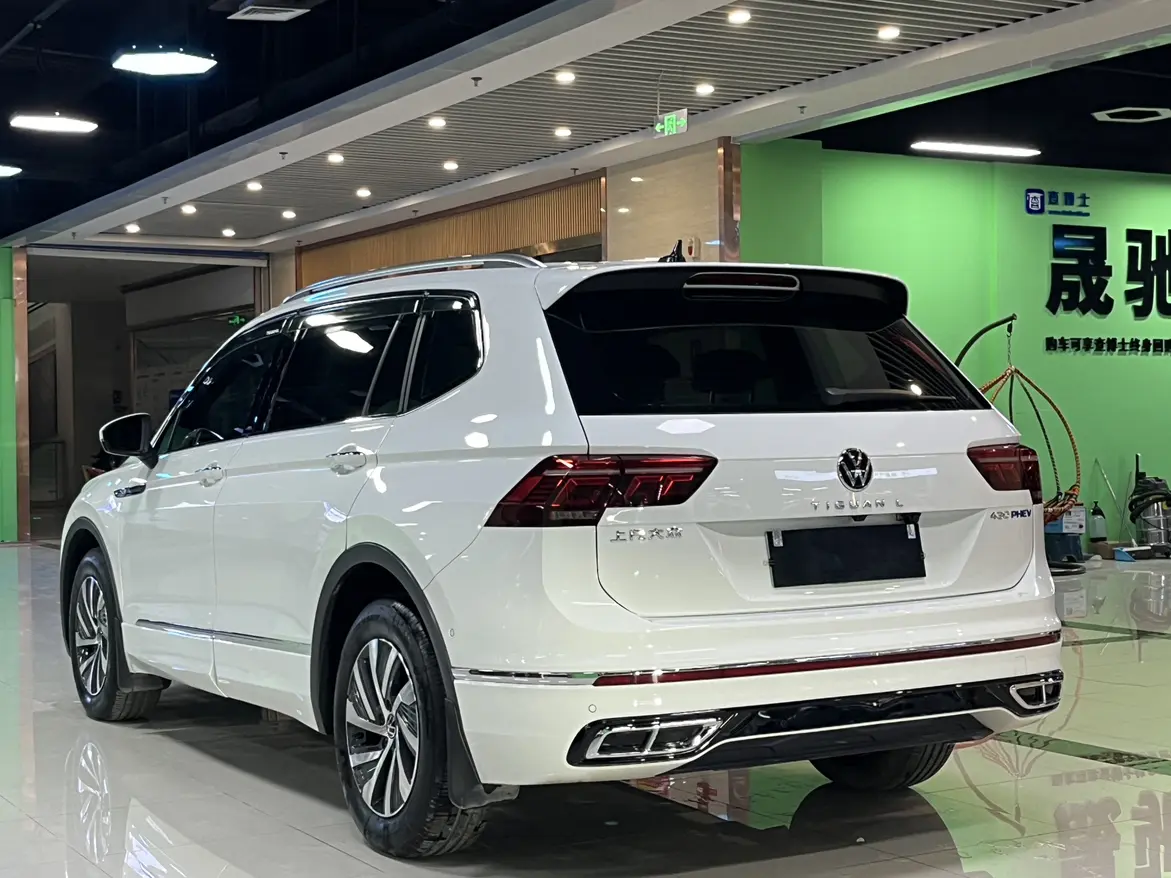 Volkswagen Tiguan L PHEV