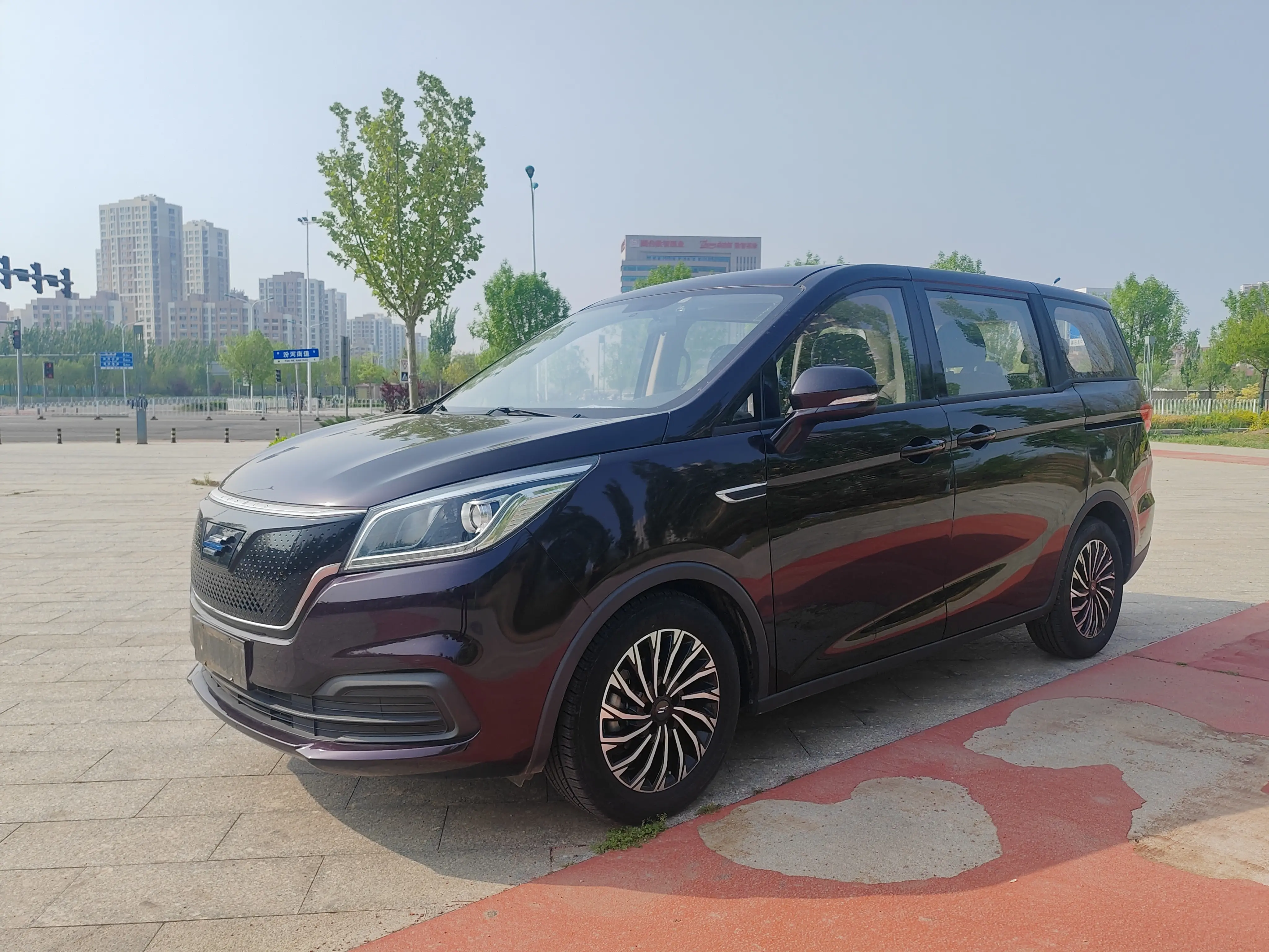 Oshan Changan Auchan Keshan EV