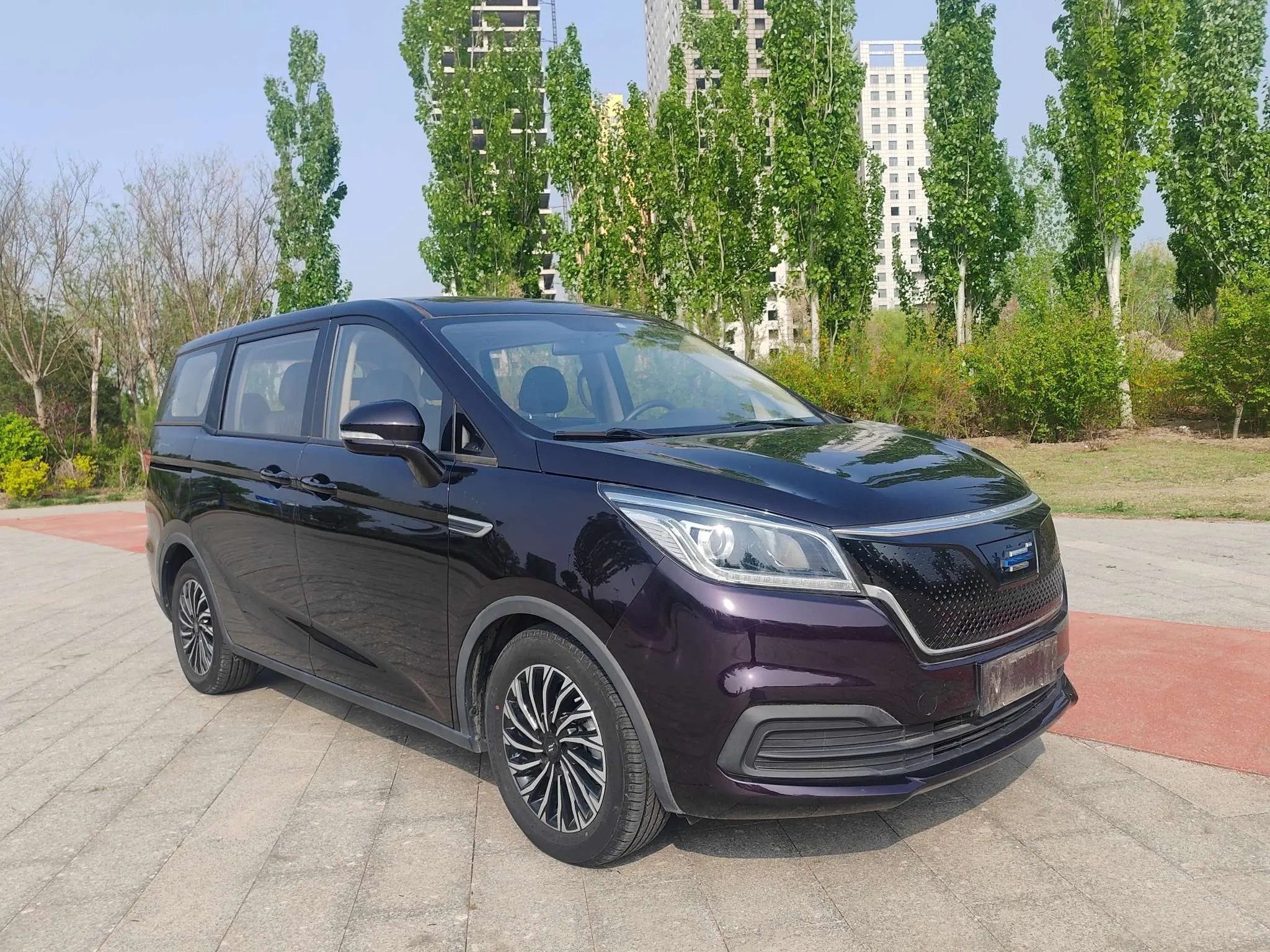 Oshan Changan Auchan Keshan EV