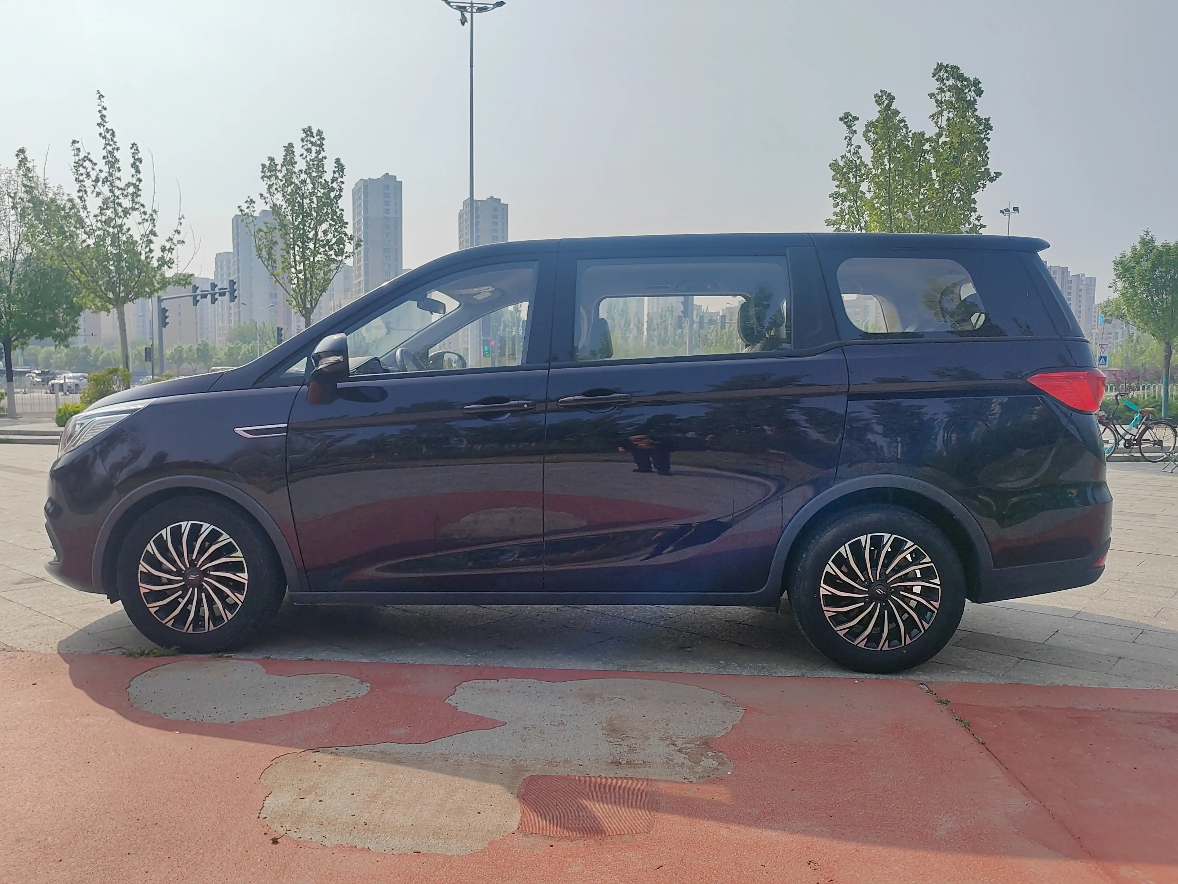 Oshan Changan Auchan Keshan EV