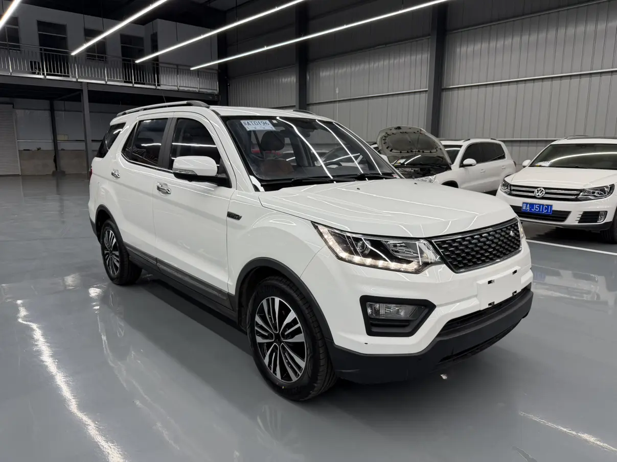 Oshan Changan Auchan CX70